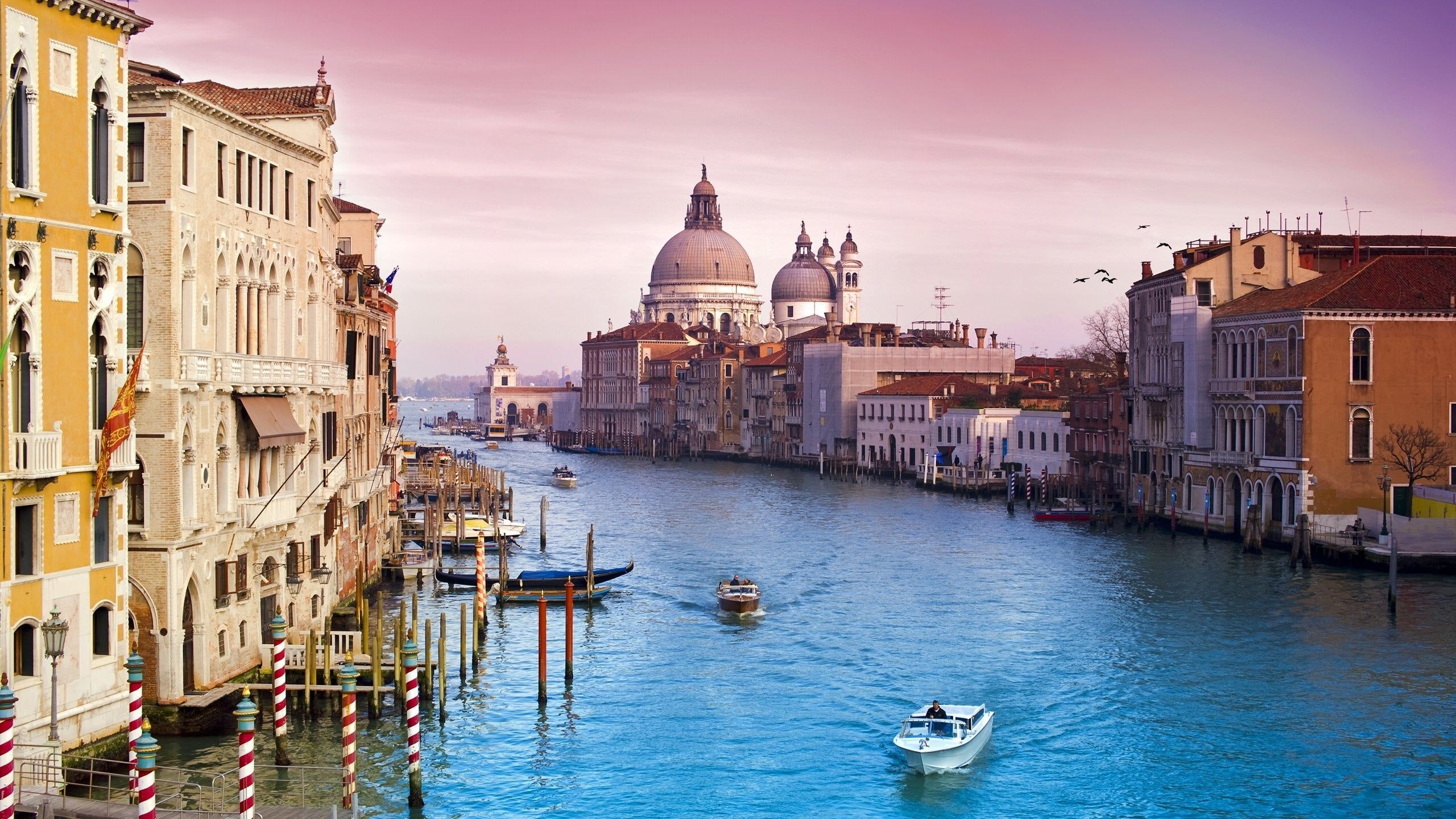 Venice 4K wallpapers, High-quality backgrounds, Italian beauty, Stunning images, 2560x1440 HD Desktop