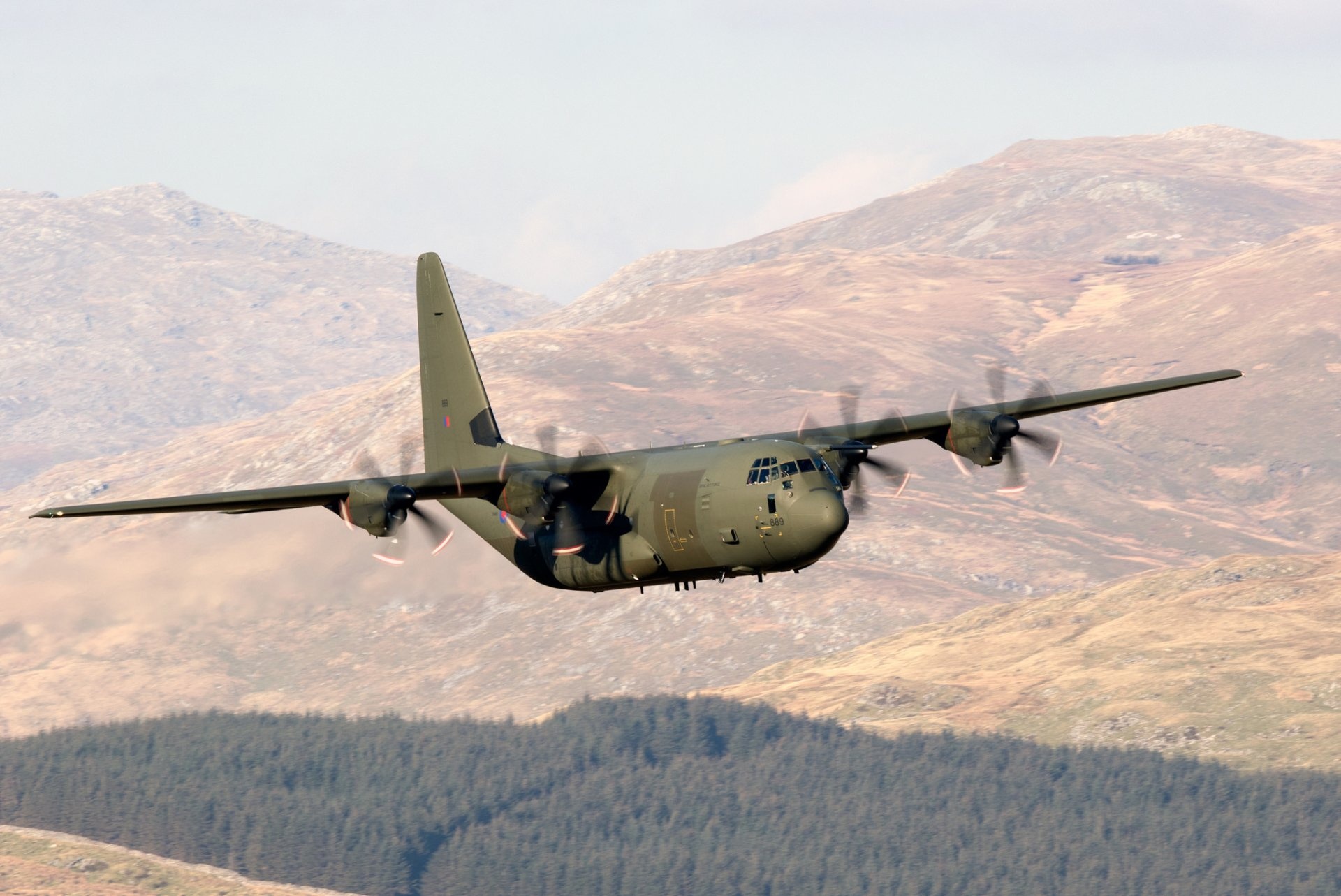 Lockheed C-130 Hercules, Super Hercules upgrade, Cutting-edge technology, Sky-high power, 1920x1290 HD Desktop