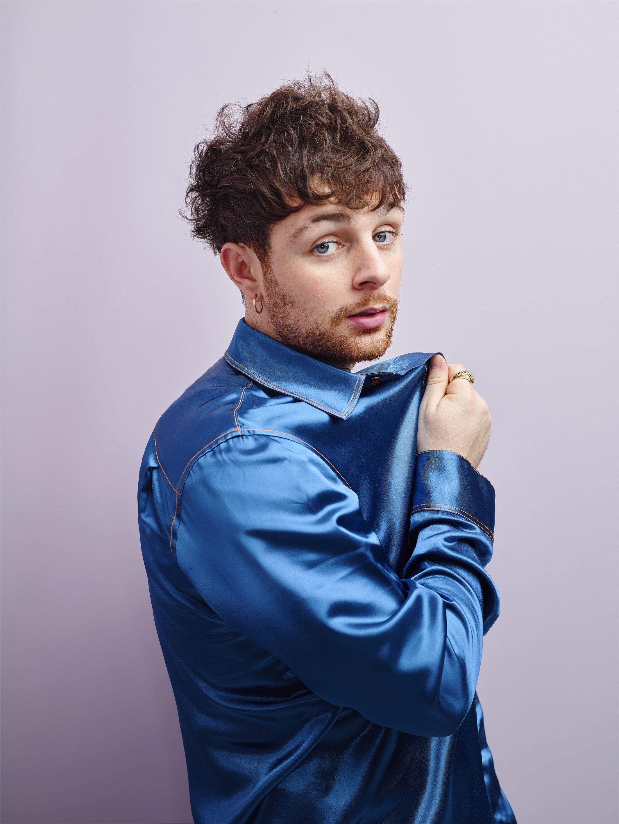 Tom Grennan, Live performance, The Muffatwerk venue, 2130x2840 HD Phone