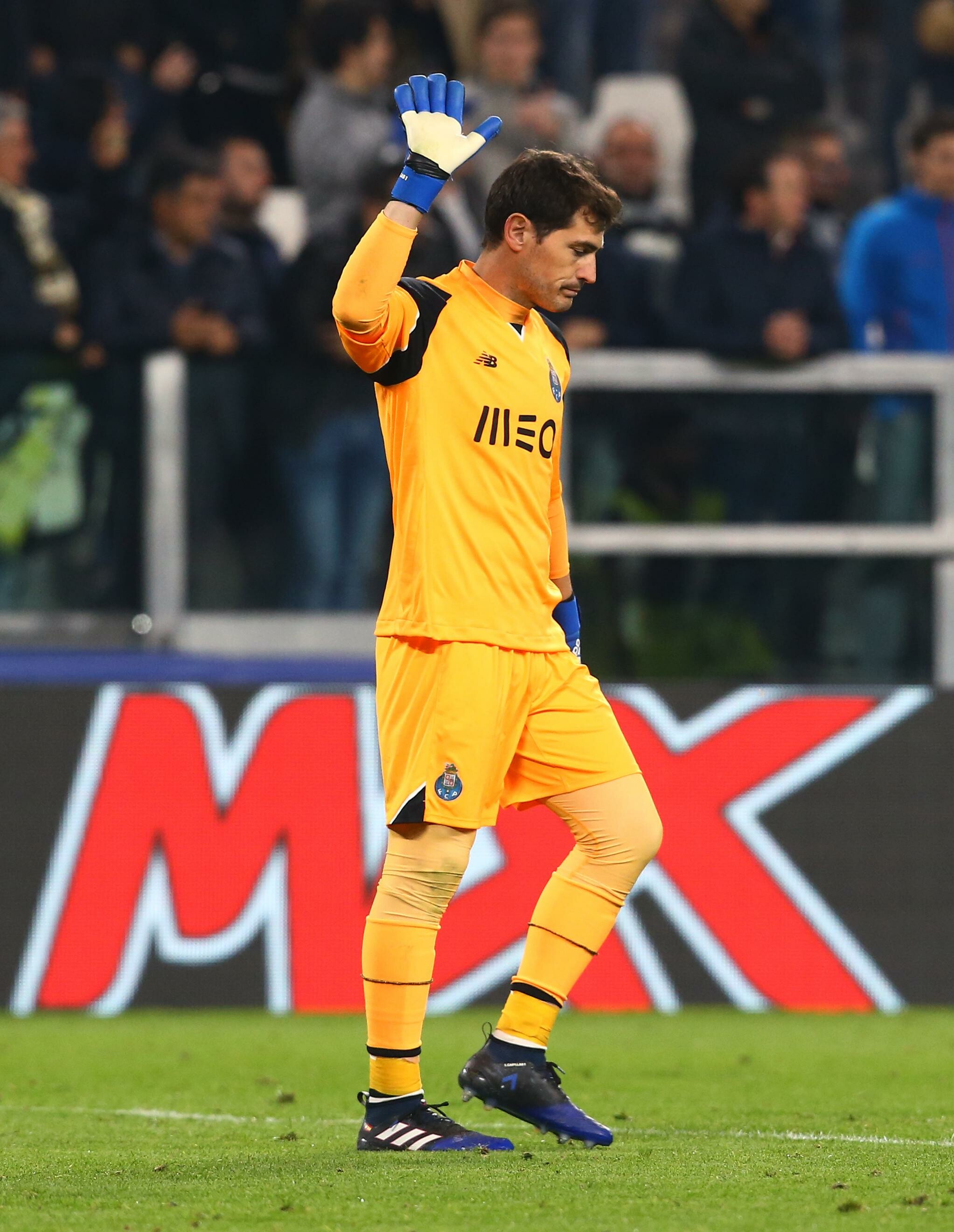 Iker Casillas, Paused career, Porto player, European appearances, 2050x2650 HD Phone