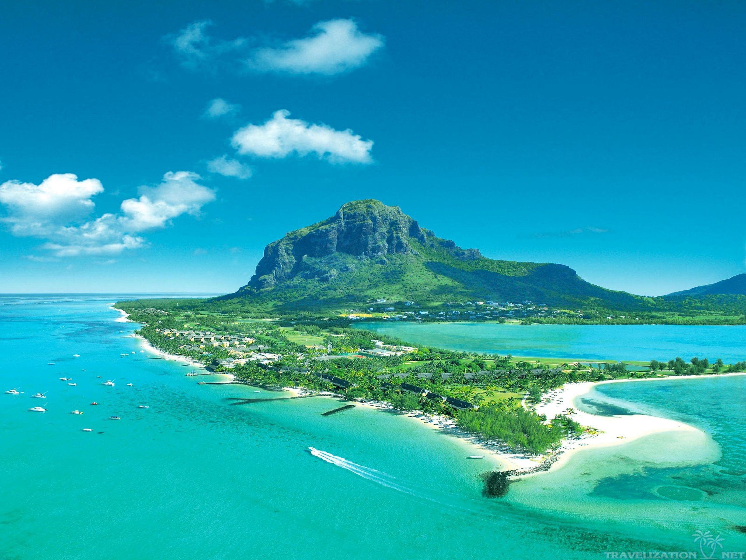 Mauritius Island, African gem, Vibrant culture, Coastal beauty, 2560x1920 HD Desktop