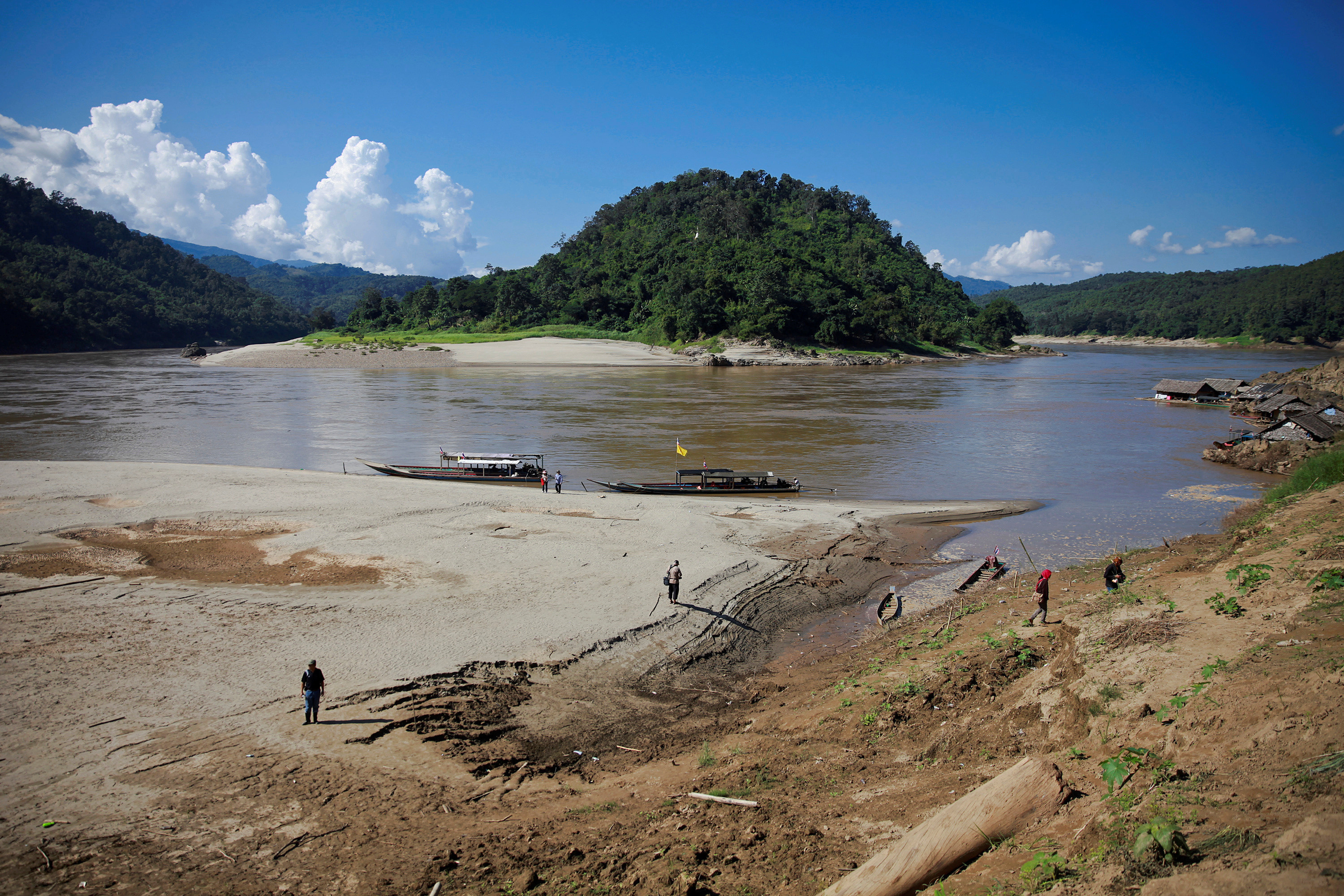 Salween River, WWF staff, World Economic Forum, Conservation contributions, 3000x2000 HD Desktop