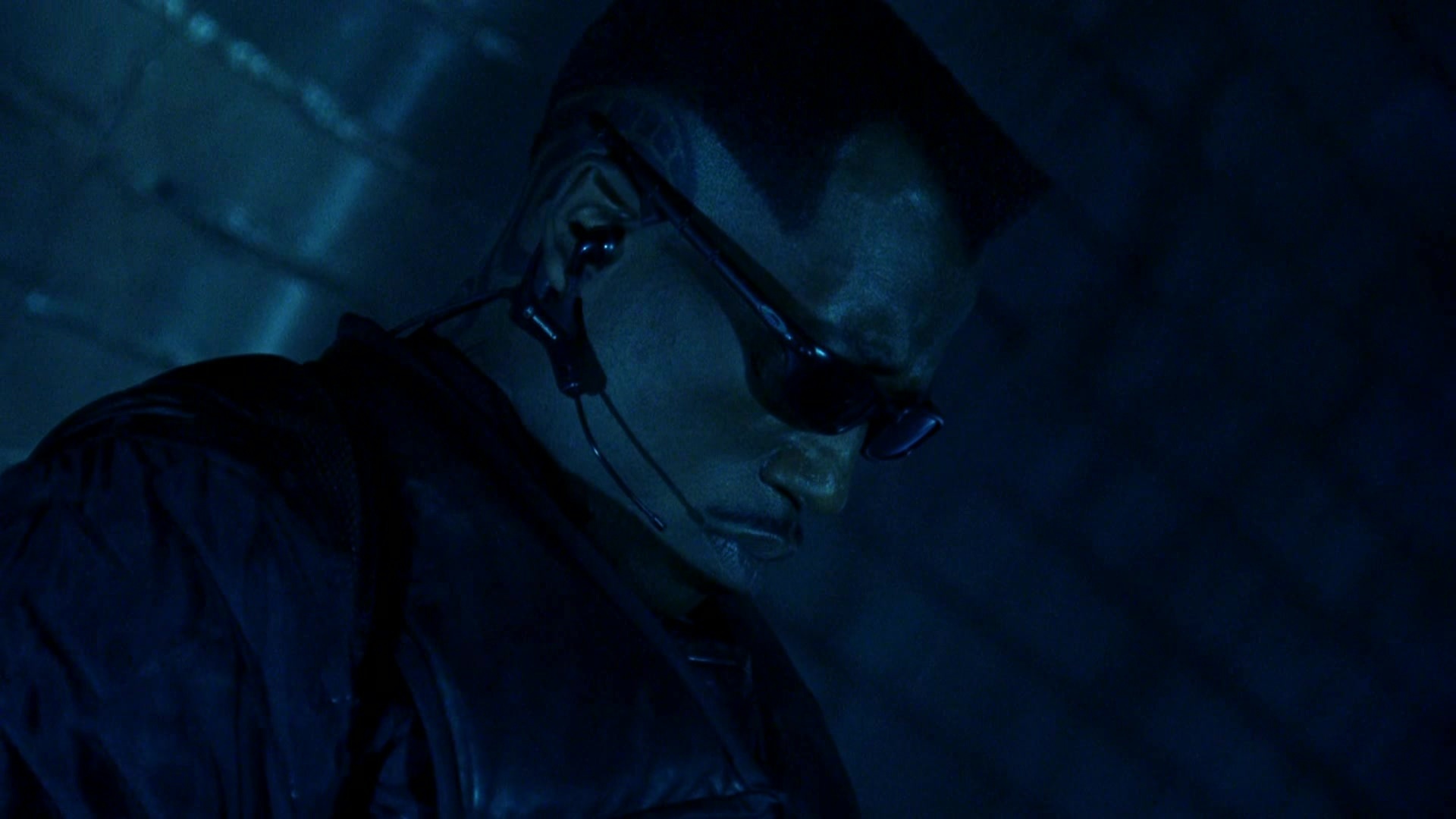 Wesley Snipes, Blade 2, Motorola headset, Blade franchise, 1920x1080 Full HD Desktop