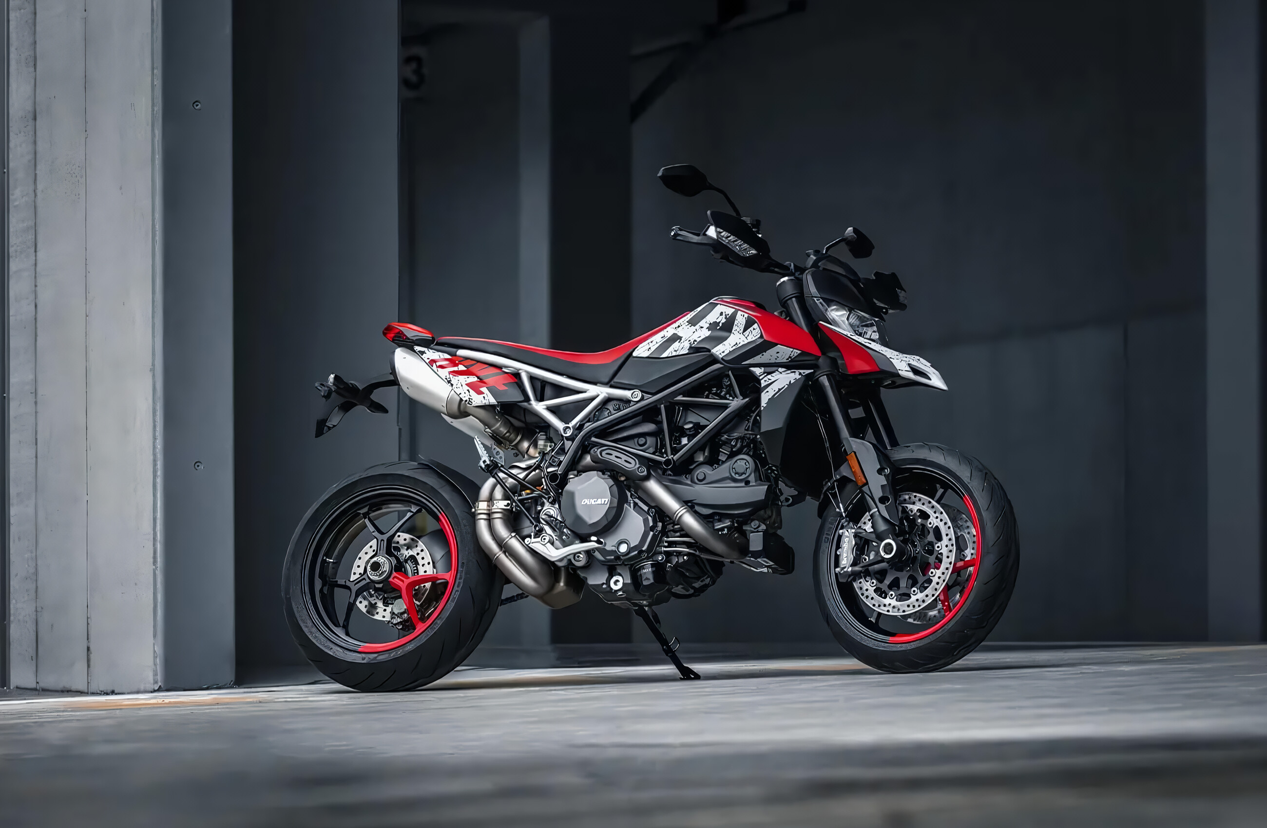 950 RVE, Ducati Hypermotard 950 Wallpaper, 2600x1700 HD Desktop