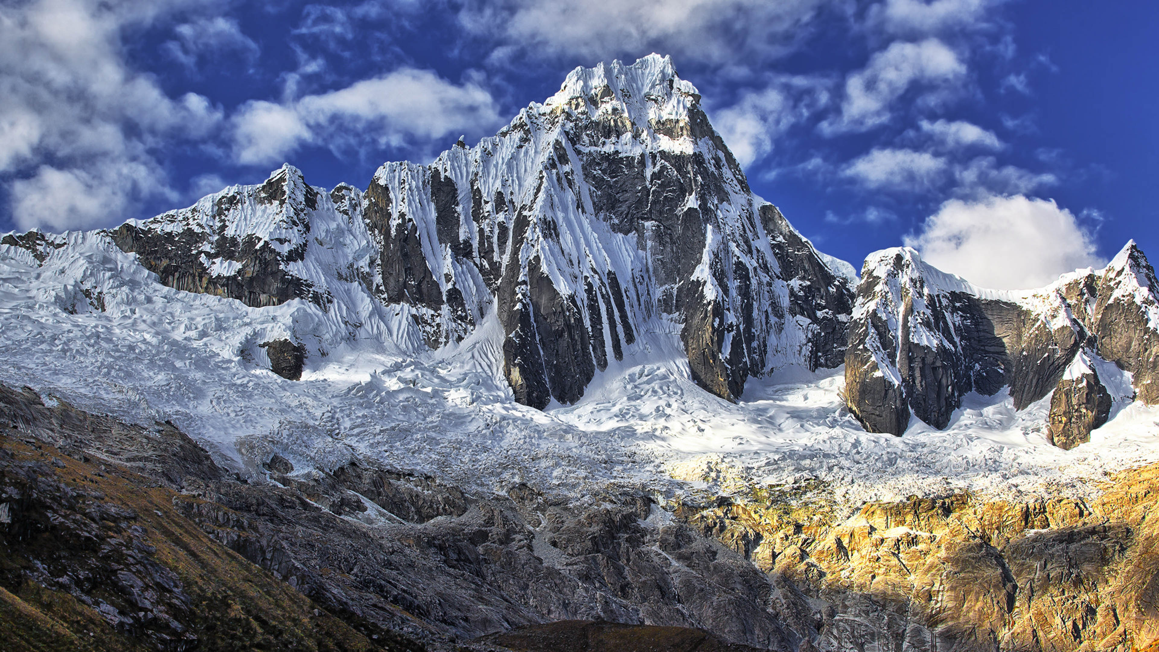 Taulliraju Mountain, Peru Wallpaper, 3840x2160 4K Desktop