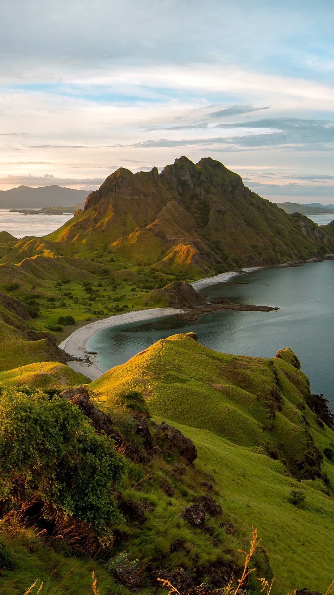 Komodo Island, Sunset at Padar Island, Labuan Bajo, Indonesia, 1080x1920 Full HD Phone