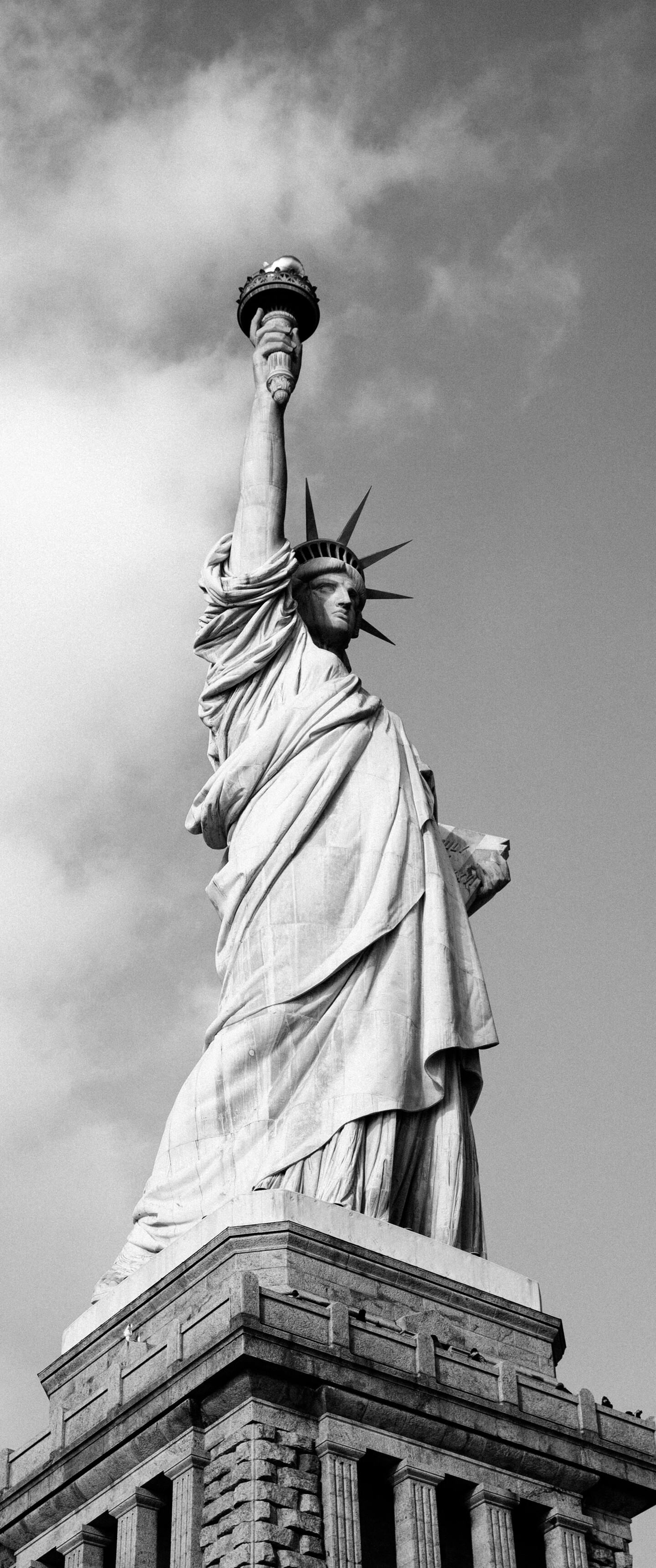 Monochrome, Statue of Liberty Wallpaper, 1440x3440 HD Phone