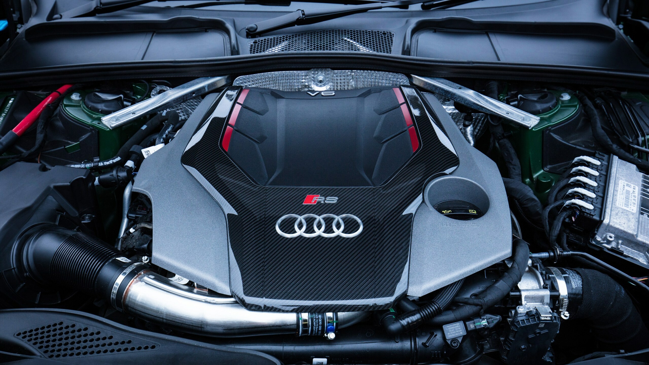 Powerful Audi RS5, Engine in focus, Stunning resolution, Captivating imagery, 2560x1440 HD Desktop