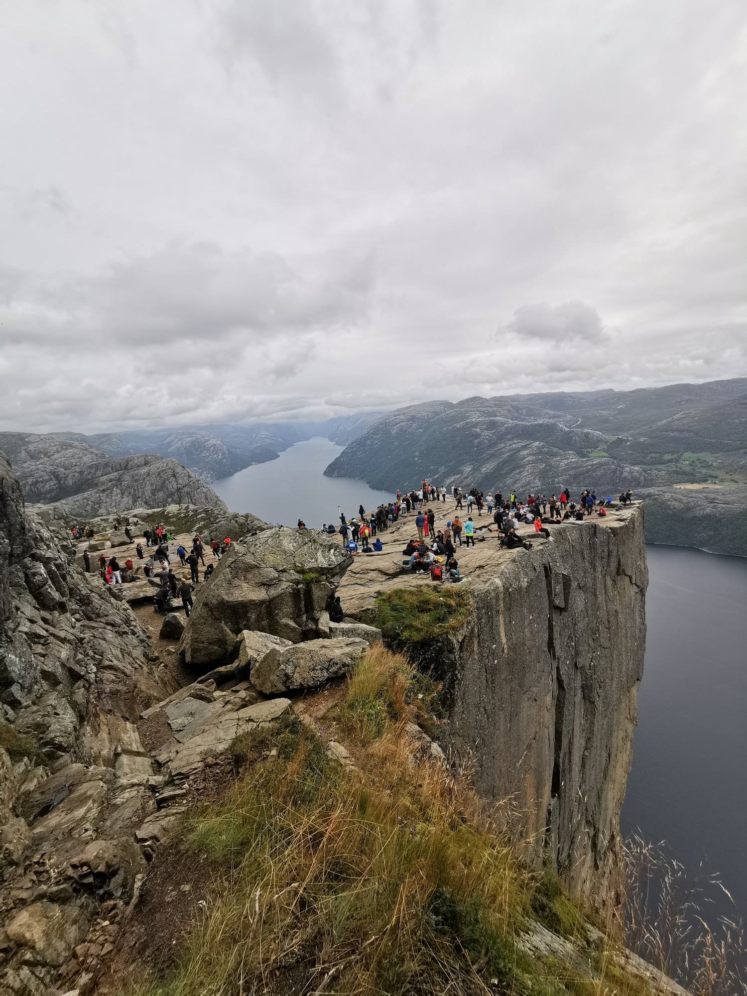 Pulpit Rock, Hiking, Erratic, Engineeress, 1500x2000 HD Phone