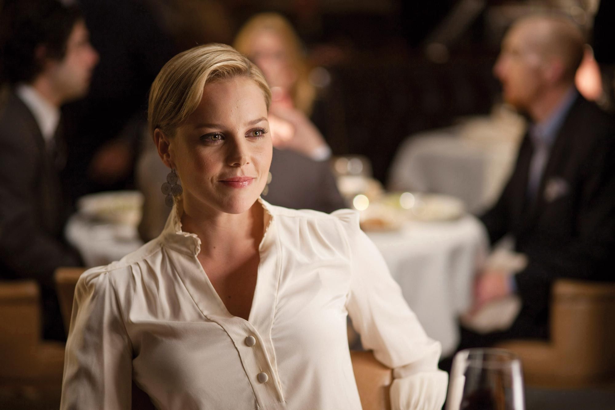 Pretty neckline, Abbie Cornish, Limitless movie, Fashion inspiration, 2000x1340 HD Desktop