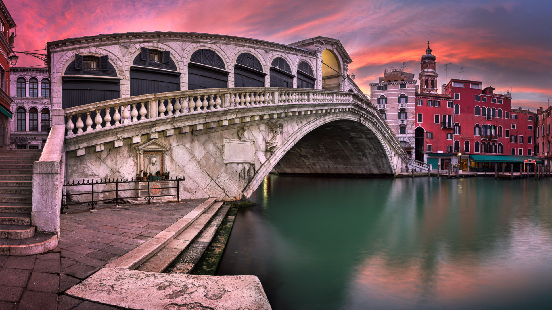 Venice, Sunrise over Rialto Bridge, 4K Ultra HD wallpaper, Venetian churches, 1920x1080 Full HD Desktop