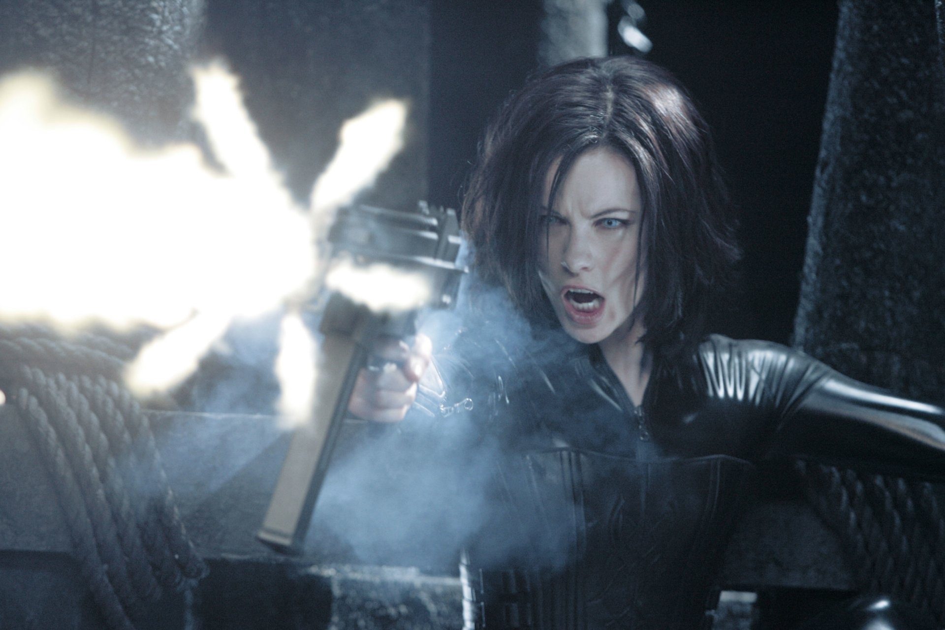 Underworld: Evolution, Selene (Underworld) Wallpaper, 1920x1280 HD Desktop