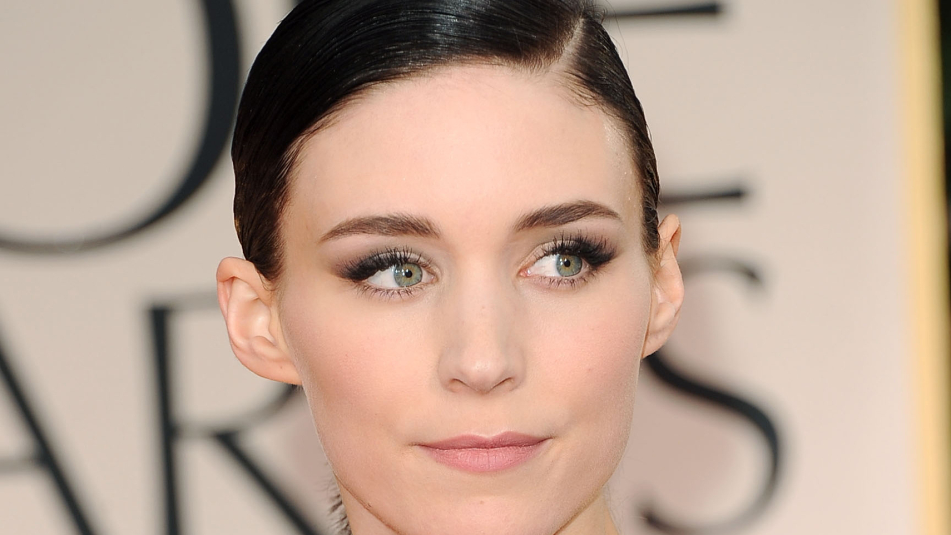 Rooney Mara, Beautiful wallpaper, Captivating gaze, Mesmerizing beauty, 1920x1080 Full HD Desktop