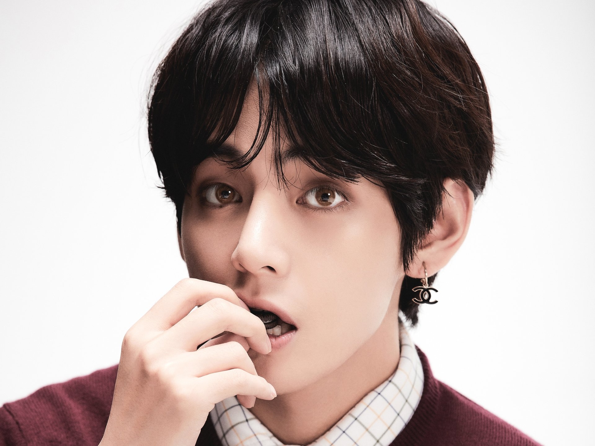 V (singer), Music industry, BTS member, Ultra HD, 1920x1440 HD Desktop