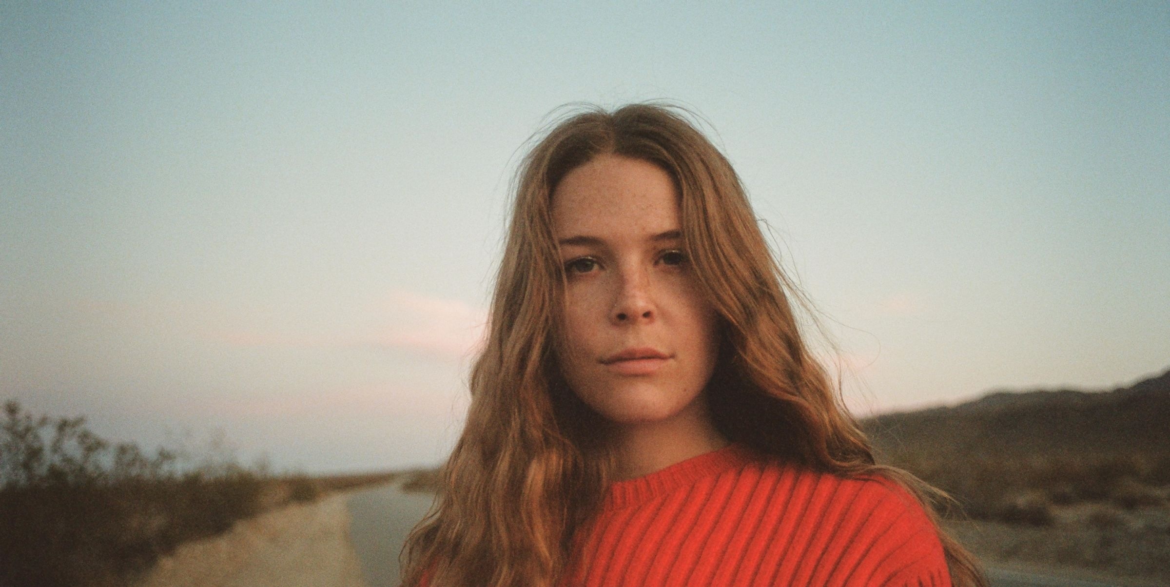 Maggie Rogers, Major label success, Nialler9 review, Musical triumph, 2400x1210 HD Desktop