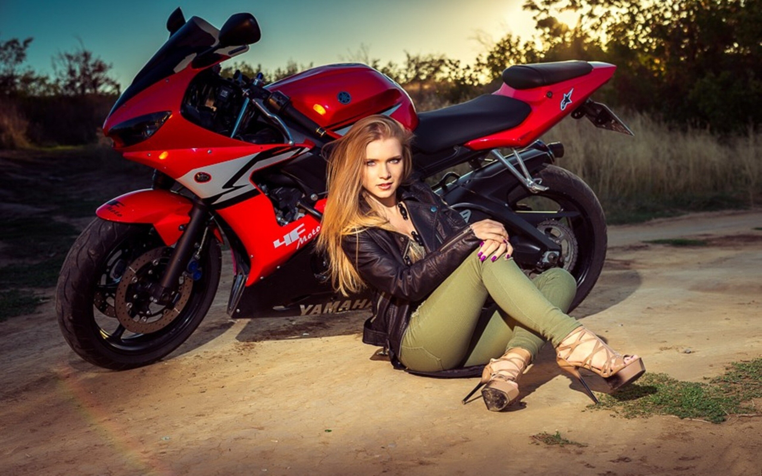 Yamaha R6, Girls and Motorcycles Wallpaper, 2560x1600 HD Desktop