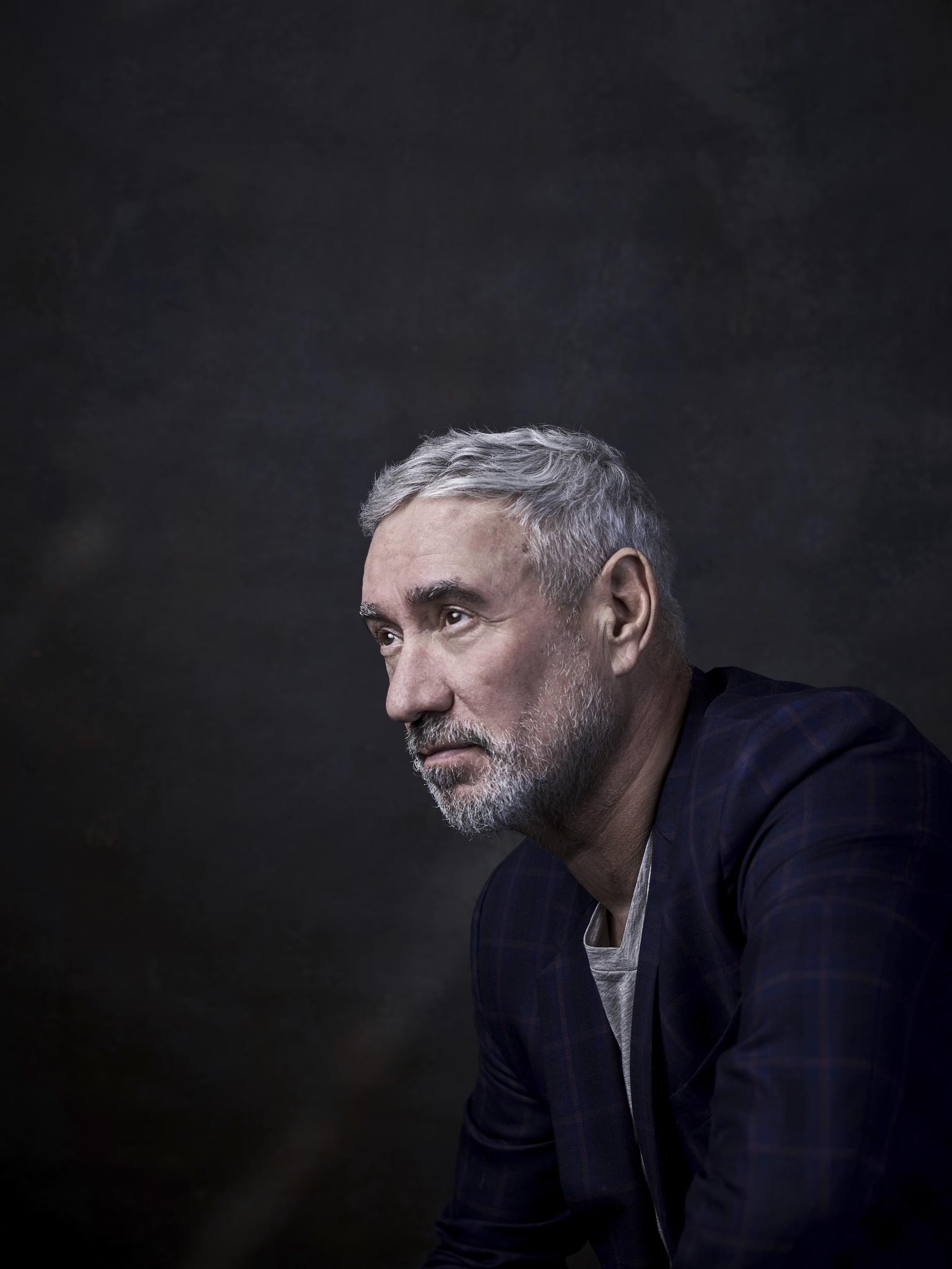 Roland Emmerich: star regisseur im, 1540x2050 HD Phone