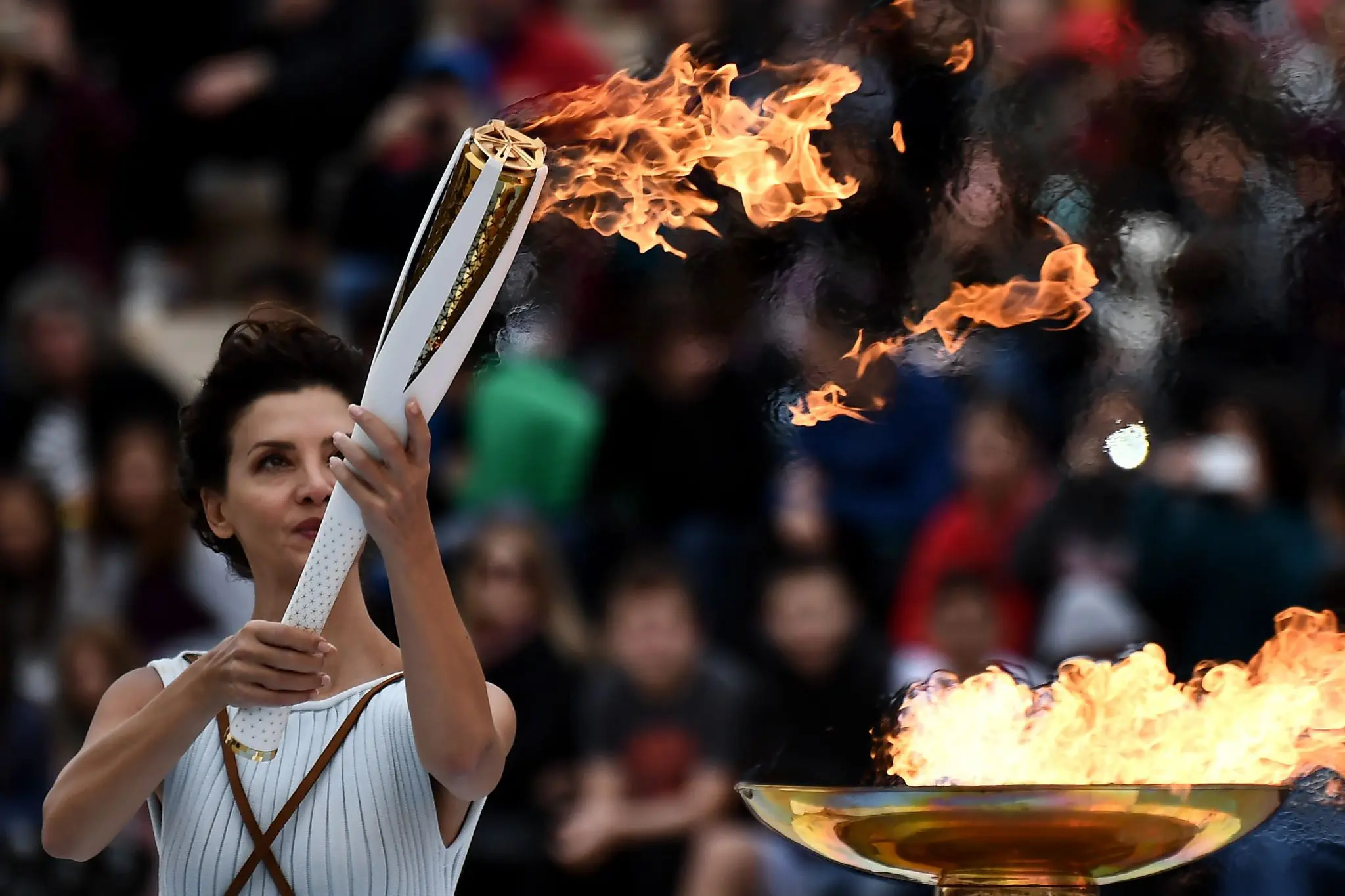 Katerina Lechou, Olympic Flame Wallpaper, 2050x1370 HD Desktop