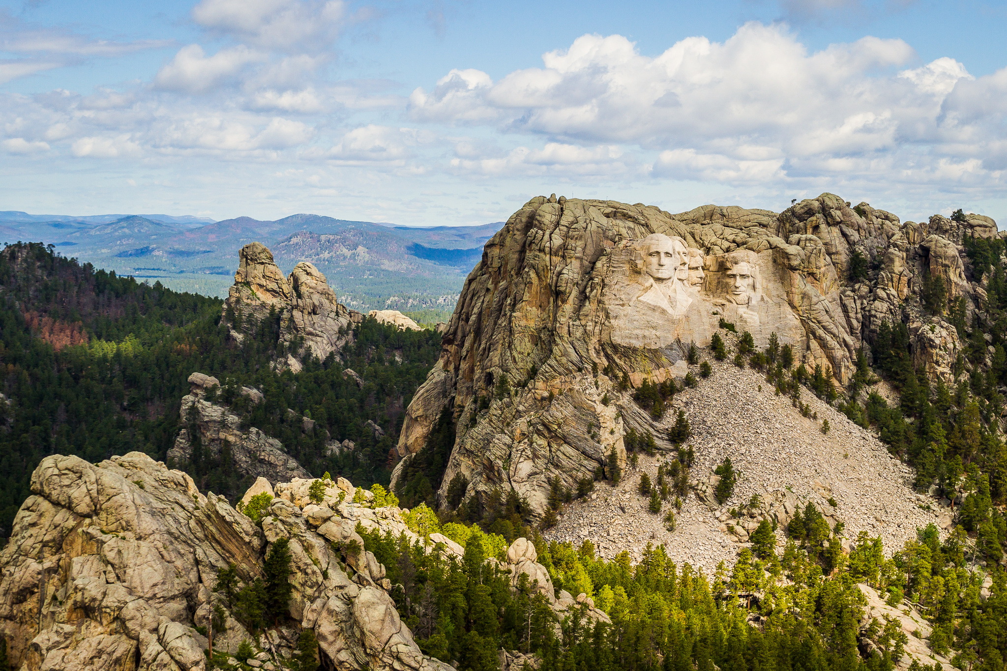 Keystone, South Dakota, Mount Rushmore, Natural wonders, Historical legacy, 2050x1370 HD Desktop