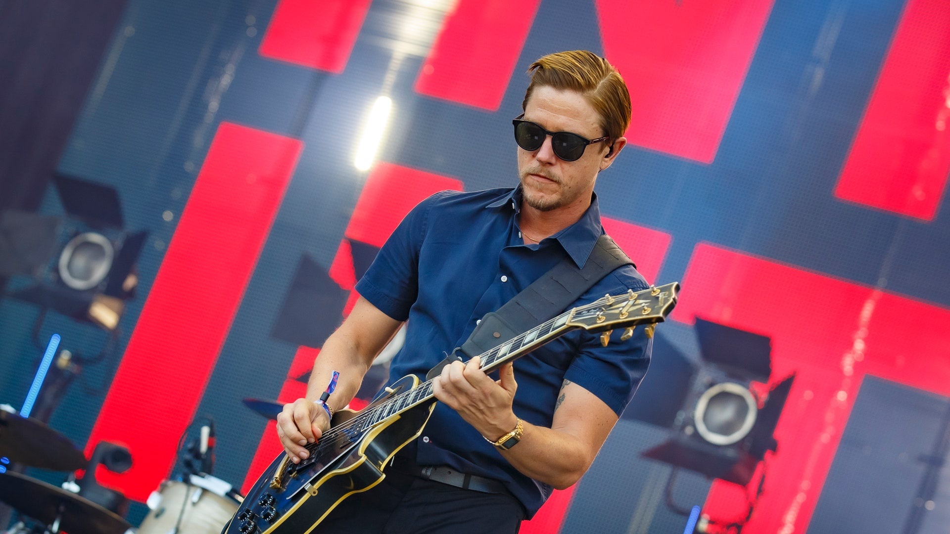 Corona Capital Guadalajara 2023, Paul Banks Wallpaper, 1920x1080 Full HD Desktop