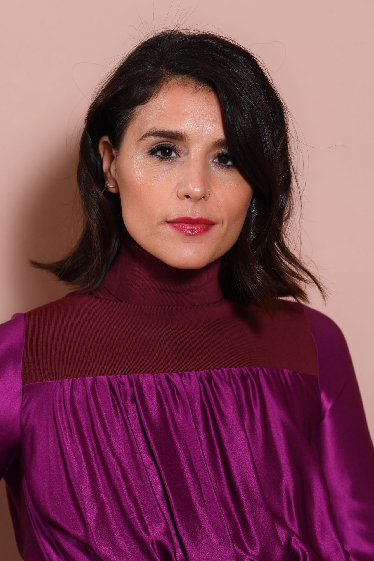 Jessie Ware, Trending photos, Music icon, August, 1280x1920 HD Phone