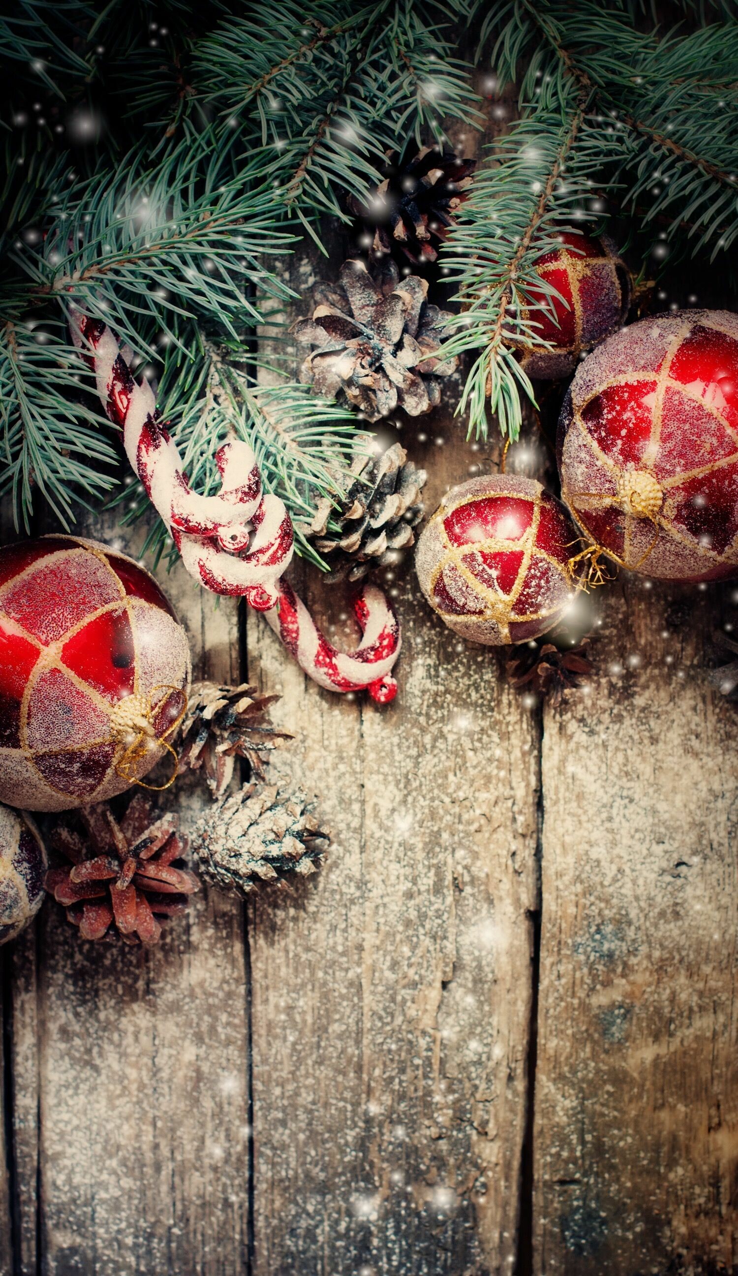 Rustic Christmas iPhone wallpapers, Festive beauty, Holiday charm, Joyful decorations, 1500x2600 HD Phone