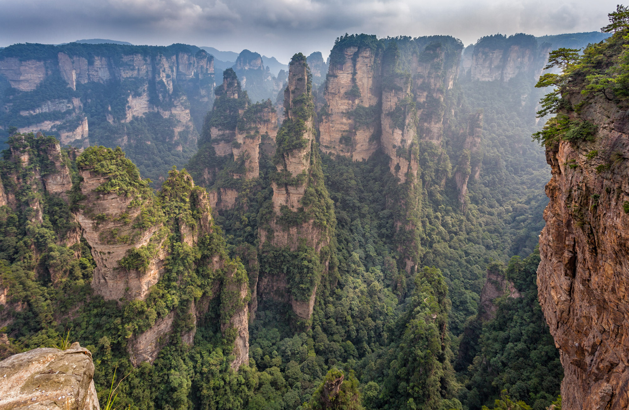 Zhangjiajie Travels, Random exploration, Zhangjiajie, 2000x1310 HD Desktop