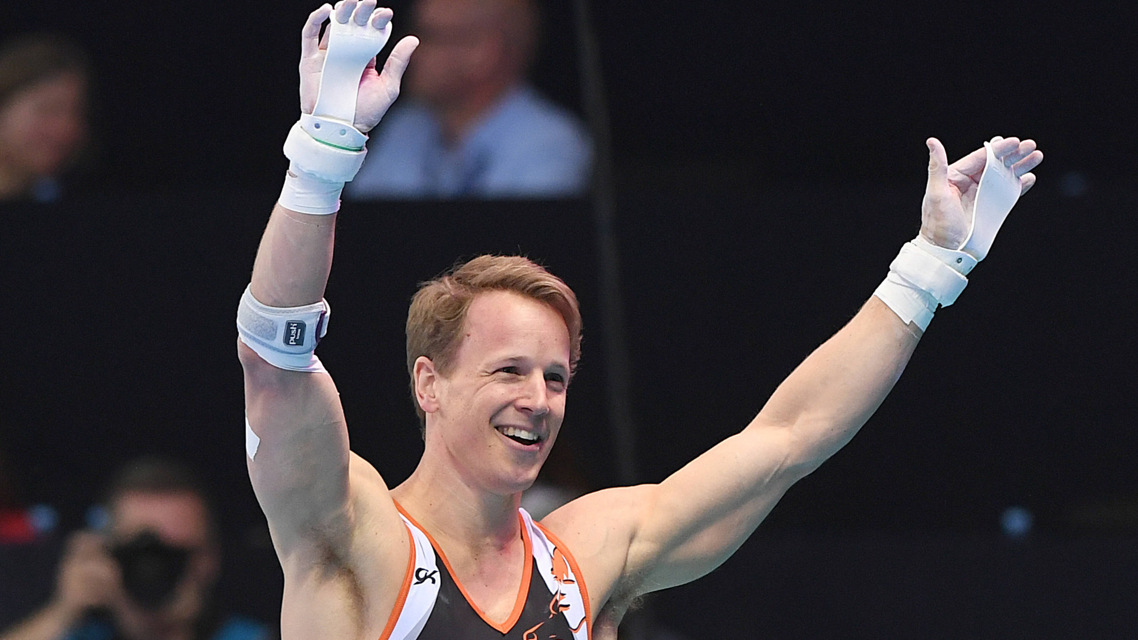 Epke Zonderland, Acrobatic Sports Wallpaper, 3840x2160 4K Desktop