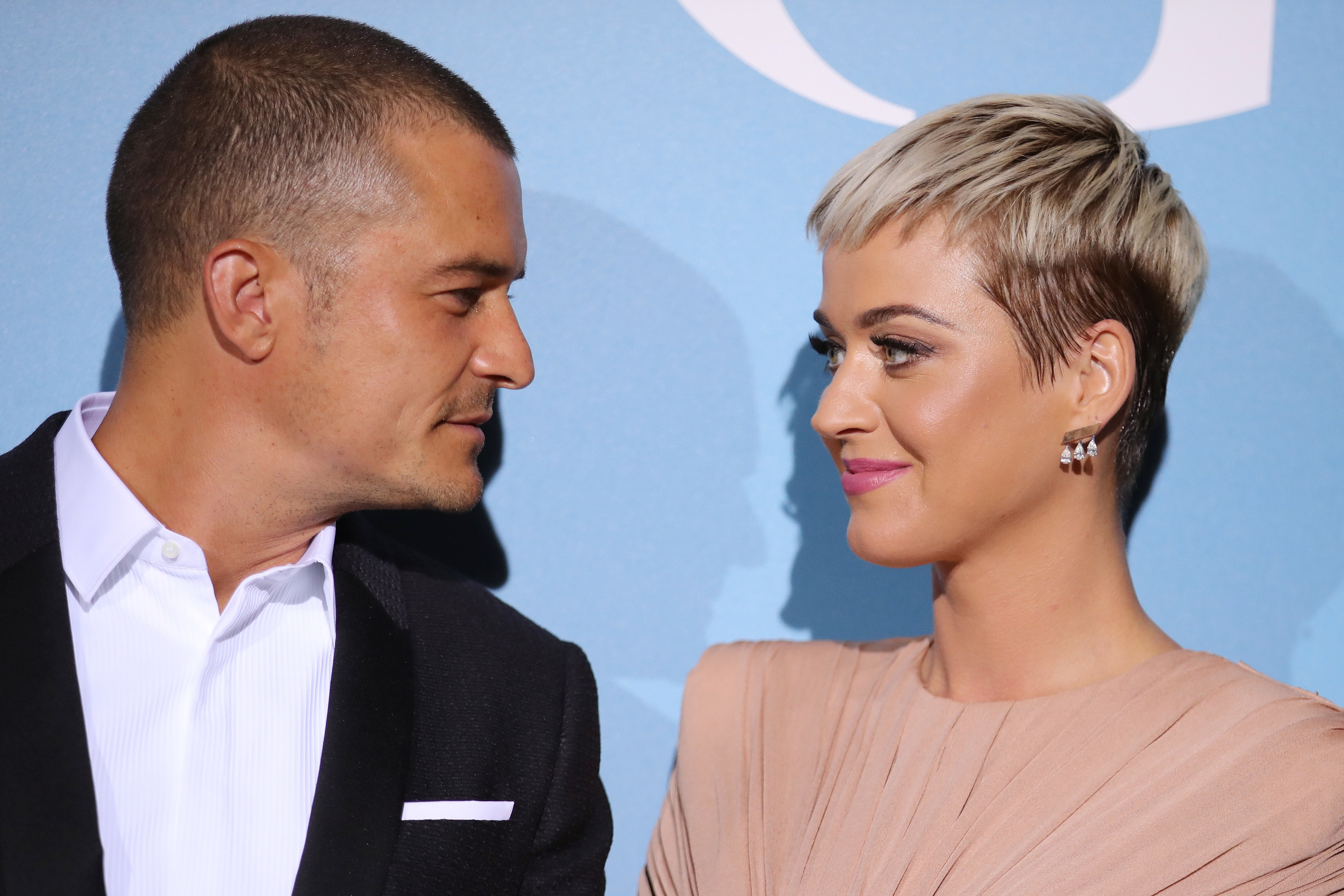 Katy Perry, Unmarried, Orlando Bloom, Relationship status, 3000x2000 HD Desktop