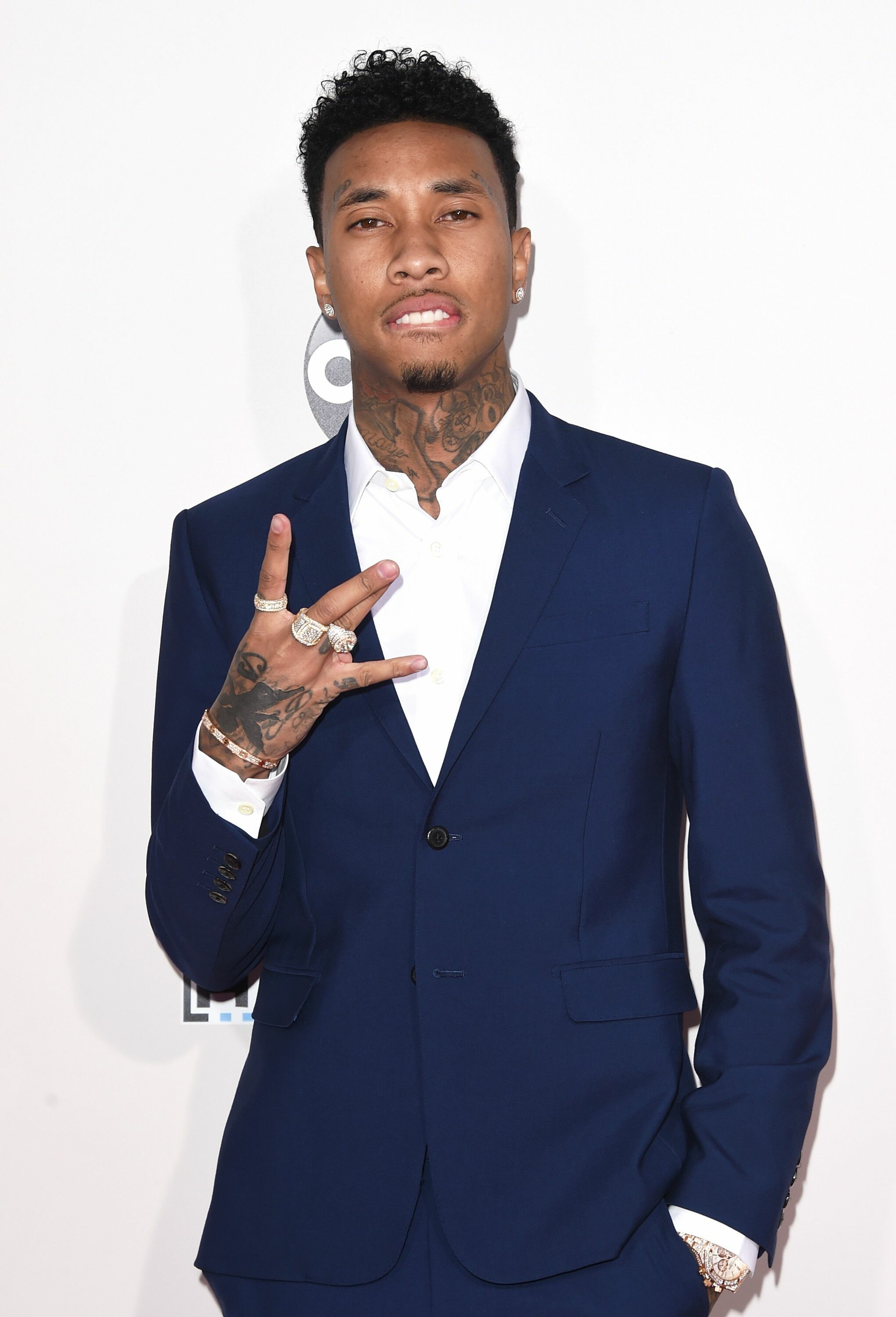 AMA 2015, Tyga Wallpaper, 2050x3000 HD Phone