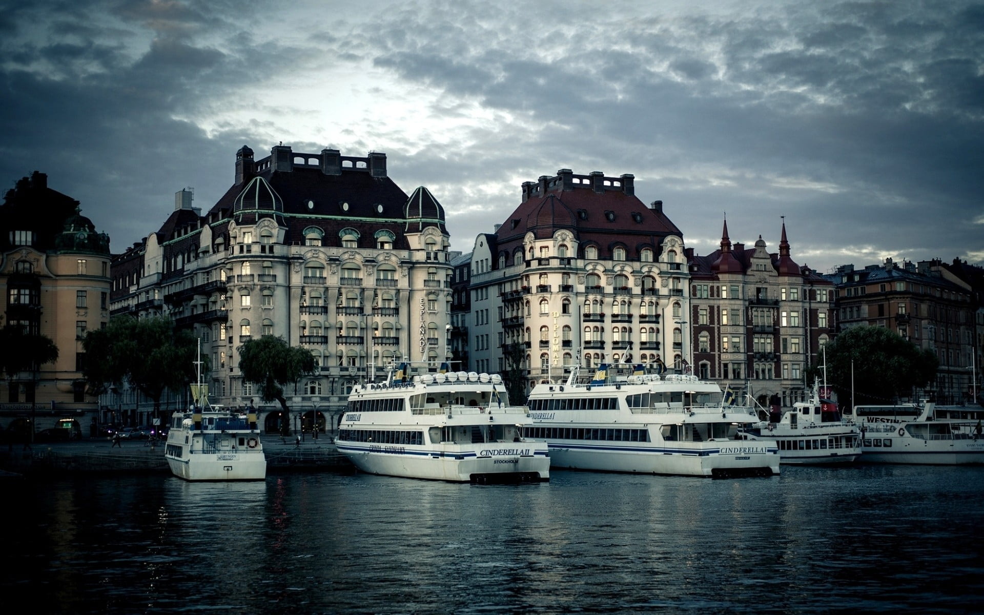 Stockholm, Gray bridge lamps, 1920x1200 HD Desktop