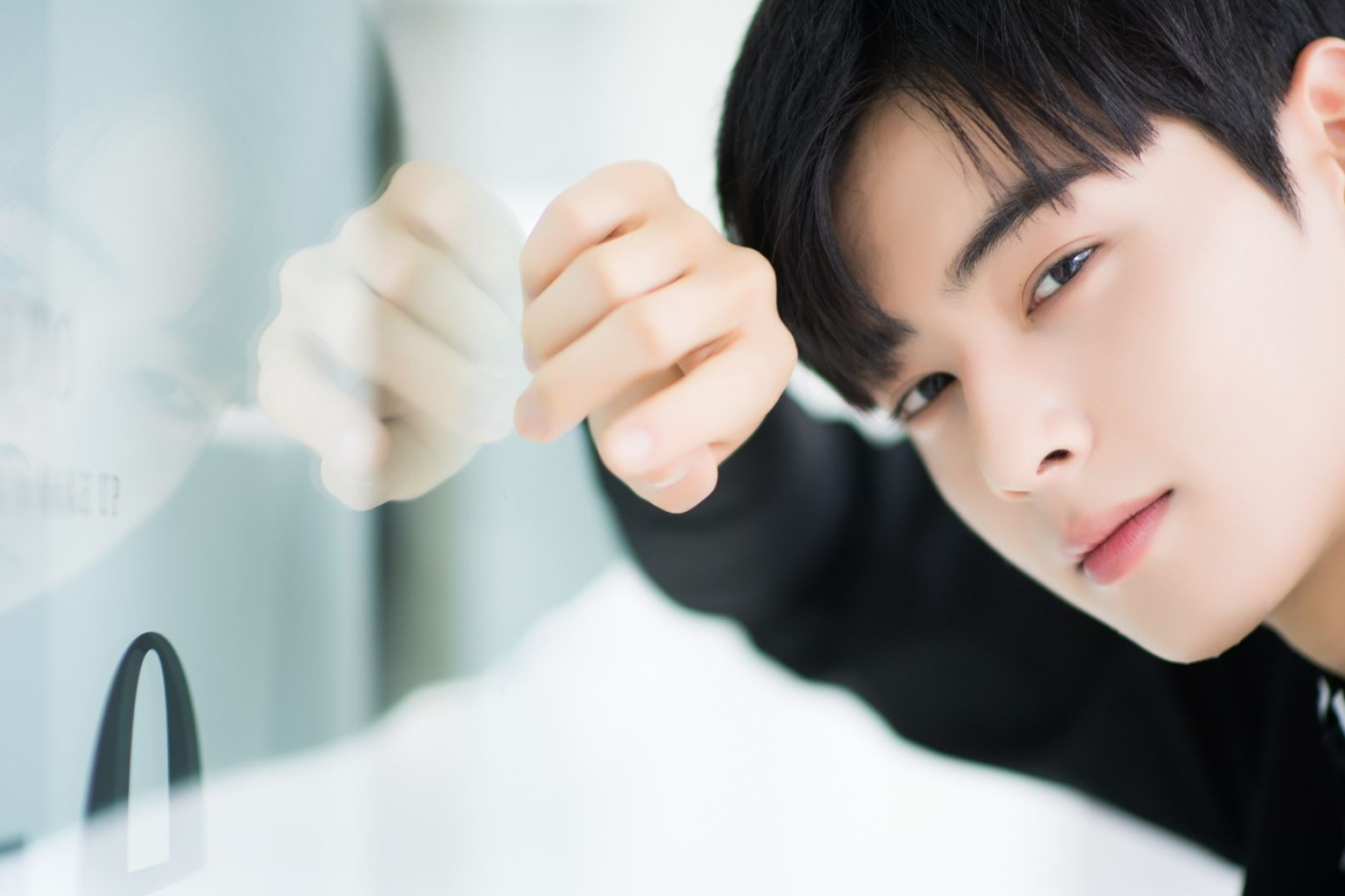 Cha Eun-woo, True Beauty, Korean idol, Stylish and charming, 2000x1340 HD Desktop