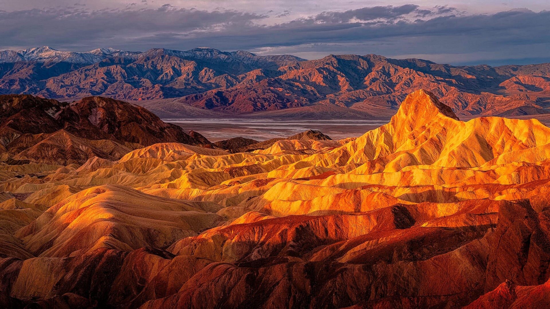 Zabriskie Point, California vista, XFCE desktop, Scenic beauty, 1920x1080 Full HD Desktop