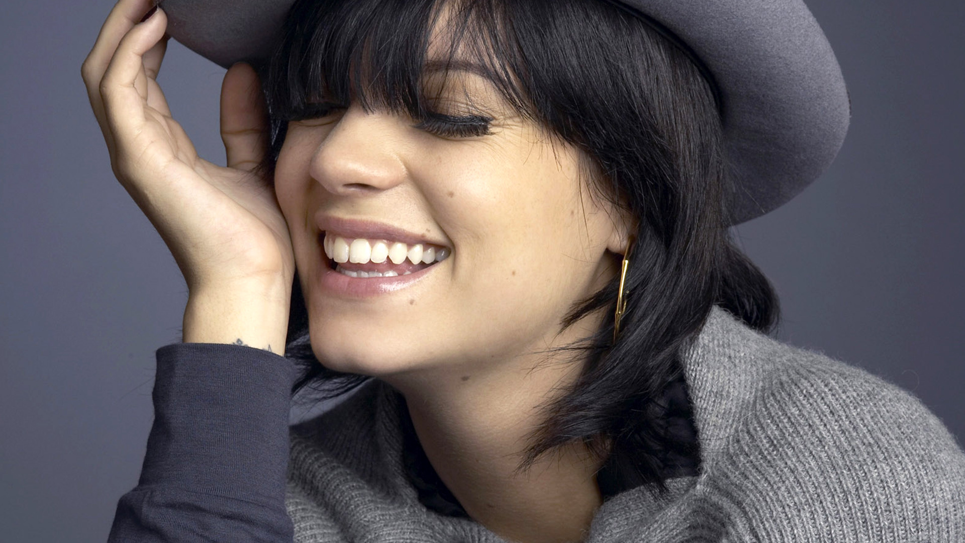 Lily Allen Singer, Music Fanart, FanartTV, 1920x1080 Full HD Desktop