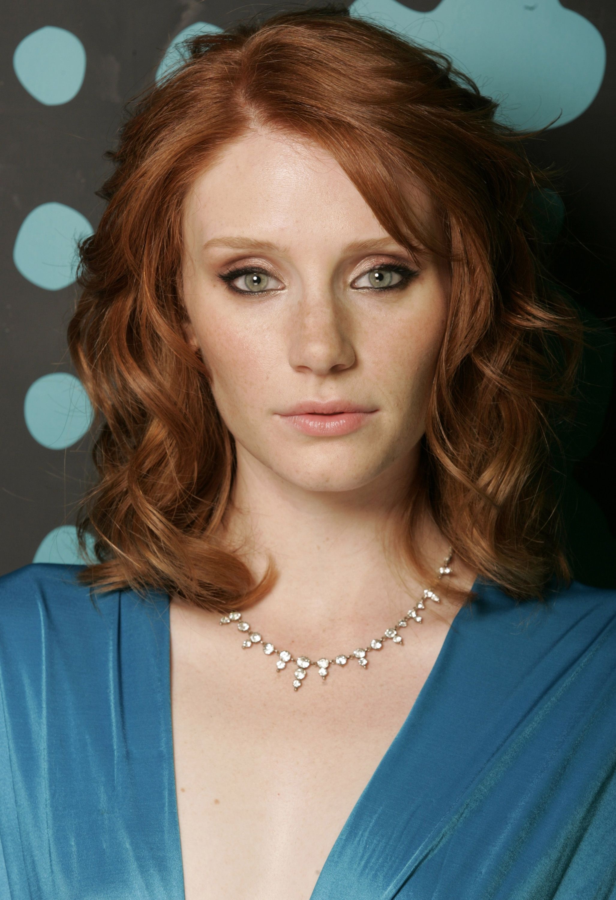 Bryce Dallas Howard, Fashion inspiration, Style ideas, Dallas, 2060x3000 HD Phone