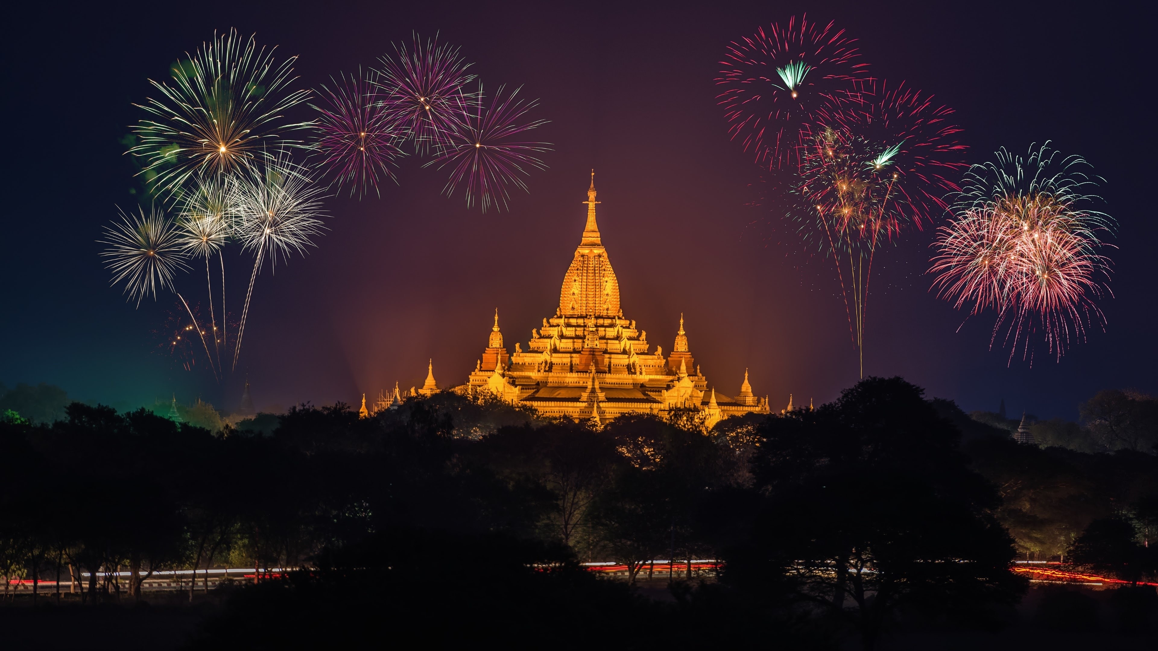 Ananda temple fireworks, Vibrant celebrations, Stunning visual spectacle, UHD wallpapers, 3840x2160 4K Desktop