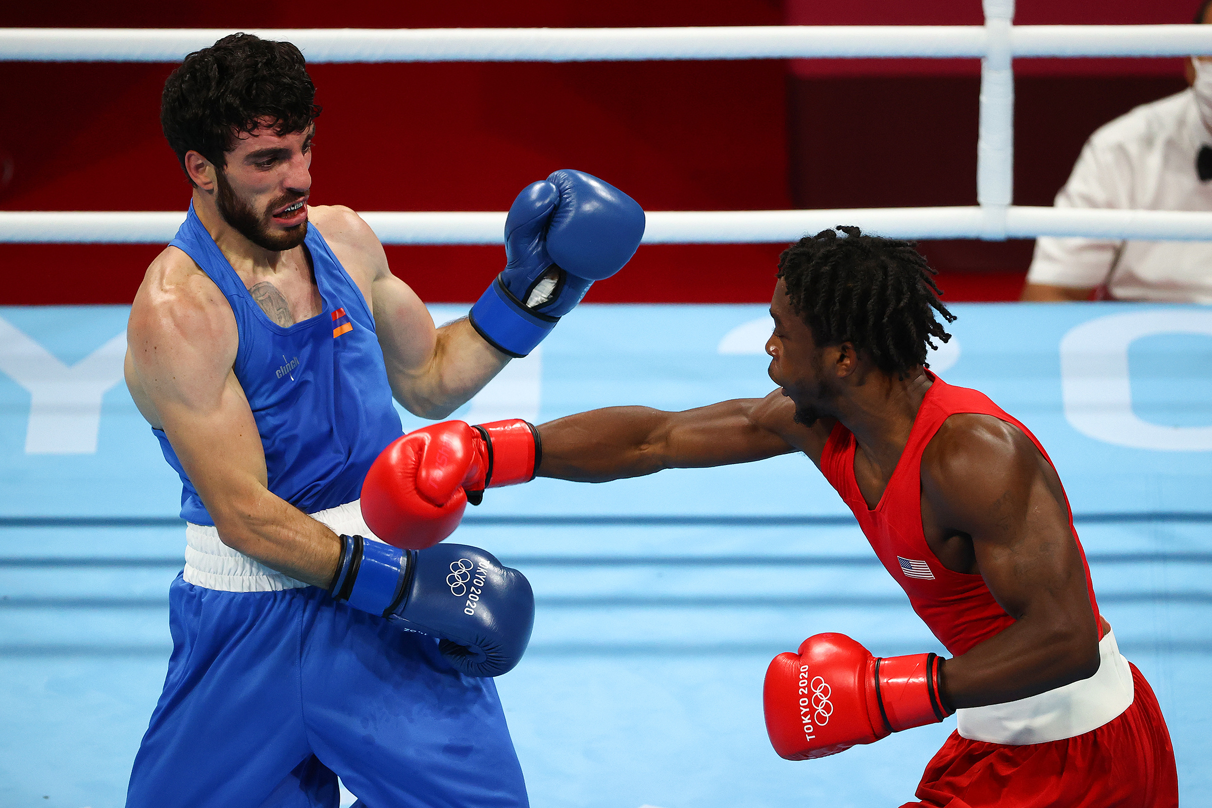 Hovhannes Bachkov, Norfolks Keyshawn Davis, Olympic gold medal, Lightweight semifinals, 2400x1600 HD Desktop