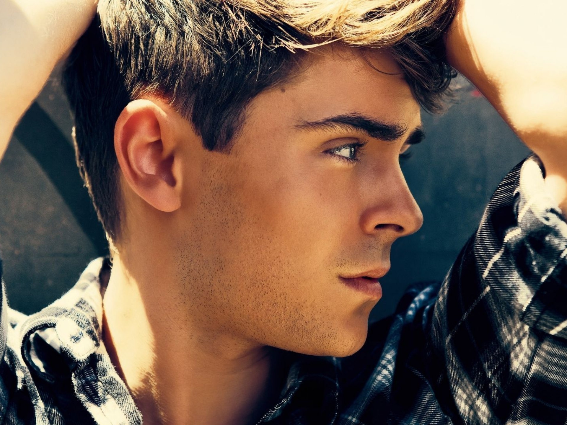 Zac Efron, Wallpaper image, 1920x1440 HD Desktop