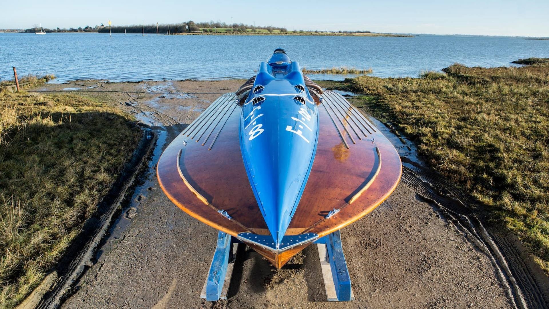 Record-breaking hydroplane, Auctioned treasure, Hispano Suiza legacy, Speed record holder, 1920x1080 Full HD Desktop