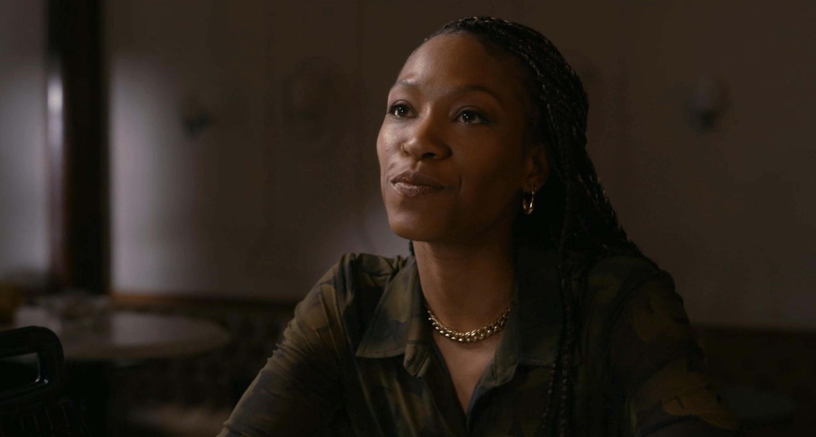 Fresh cast on Hulu, Jonica T Gibbs, Mollie's portrayal, Engaging performances, 2860x1540 HD Desktop