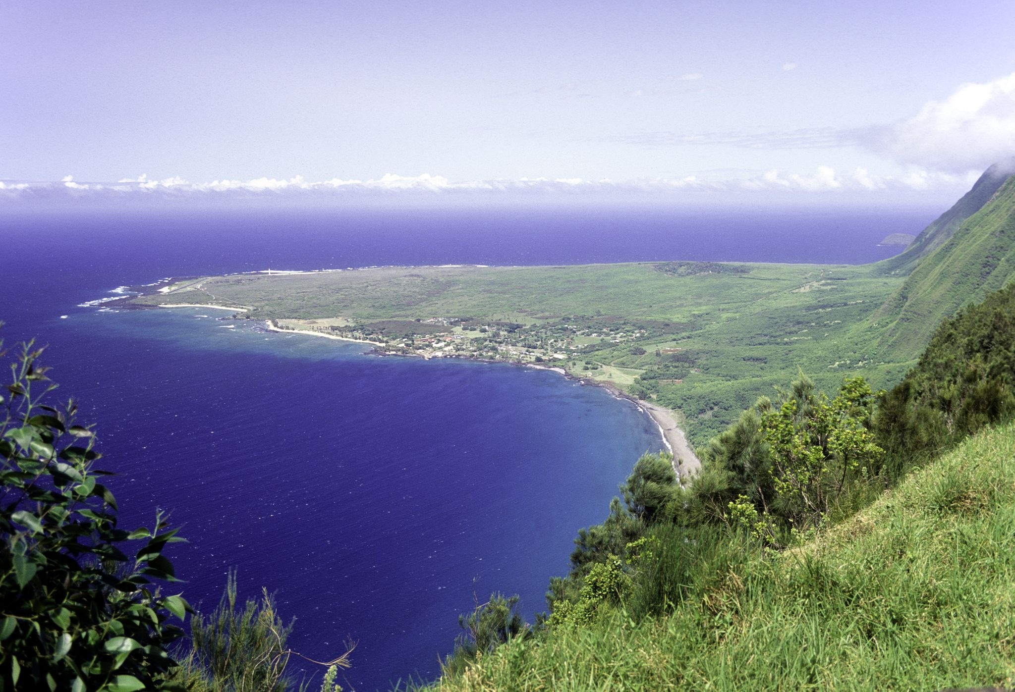 Molokai Island, Hawaiis last leprosy community, Isolation, COVID-19, 2050x1400 HD Desktop