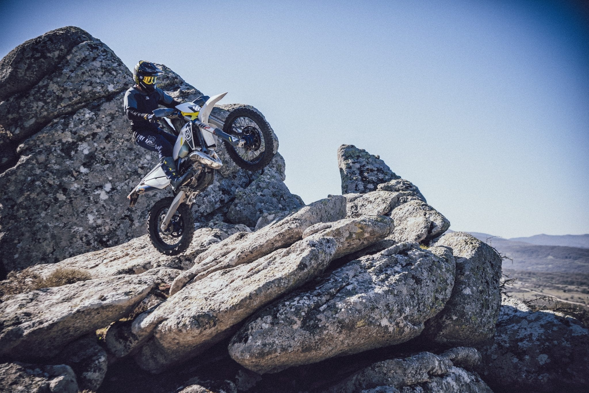 Husqvarna TE, ISDE customers, Support packages, Dirt bike magazine, 2050x1370 HD Desktop