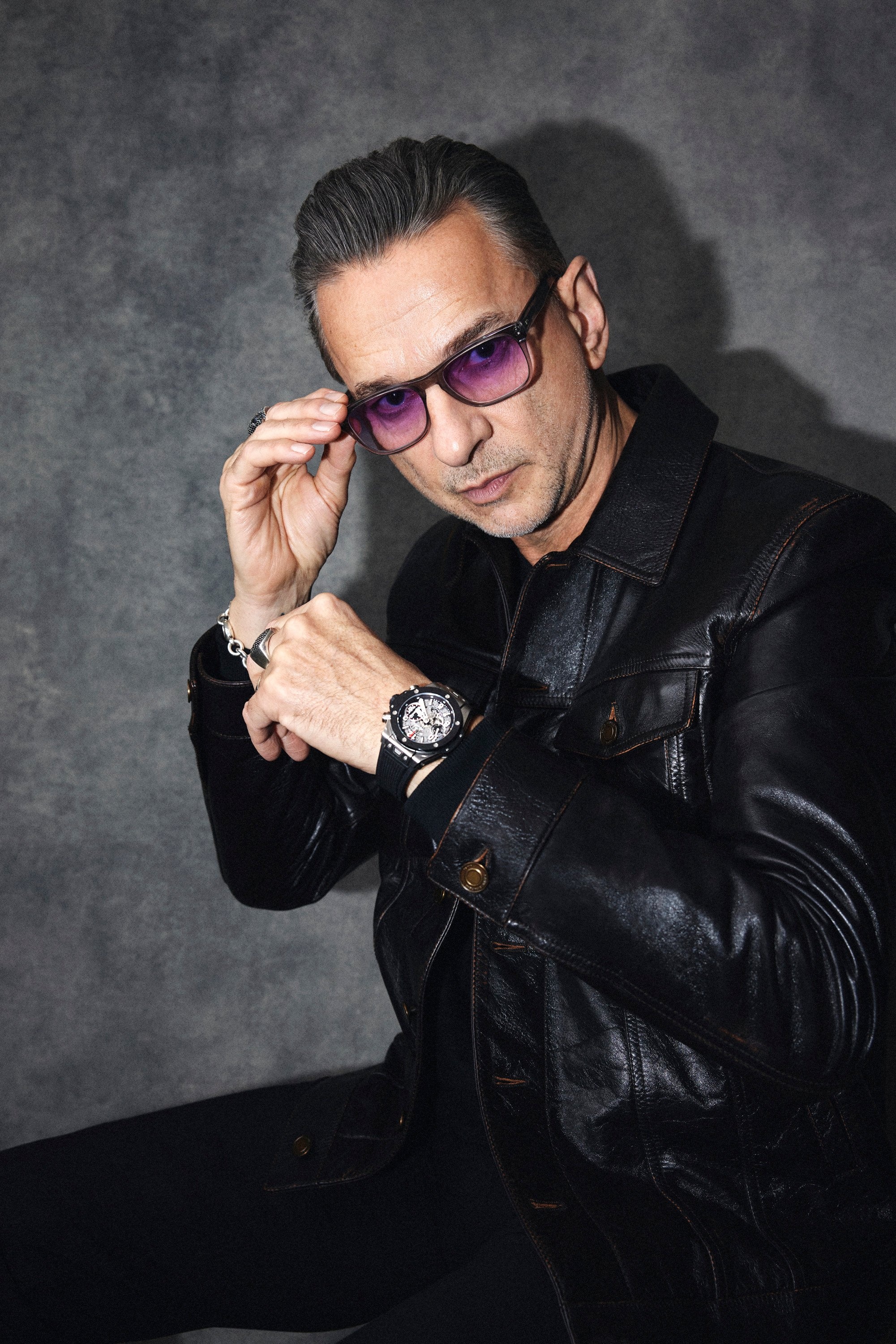 Dave Gahan, Charismatic frontman, Musical genius, Electrifying performances, 2010x3000 HD Phone