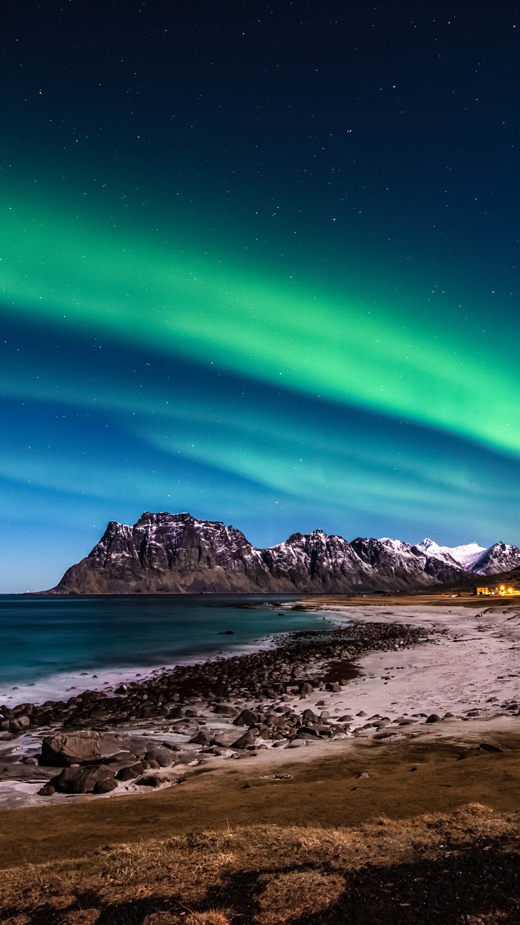 Great Bear Lake, Northern lights, HD wallpapers, Christopher Peltier, 2160x3840 4K Phone