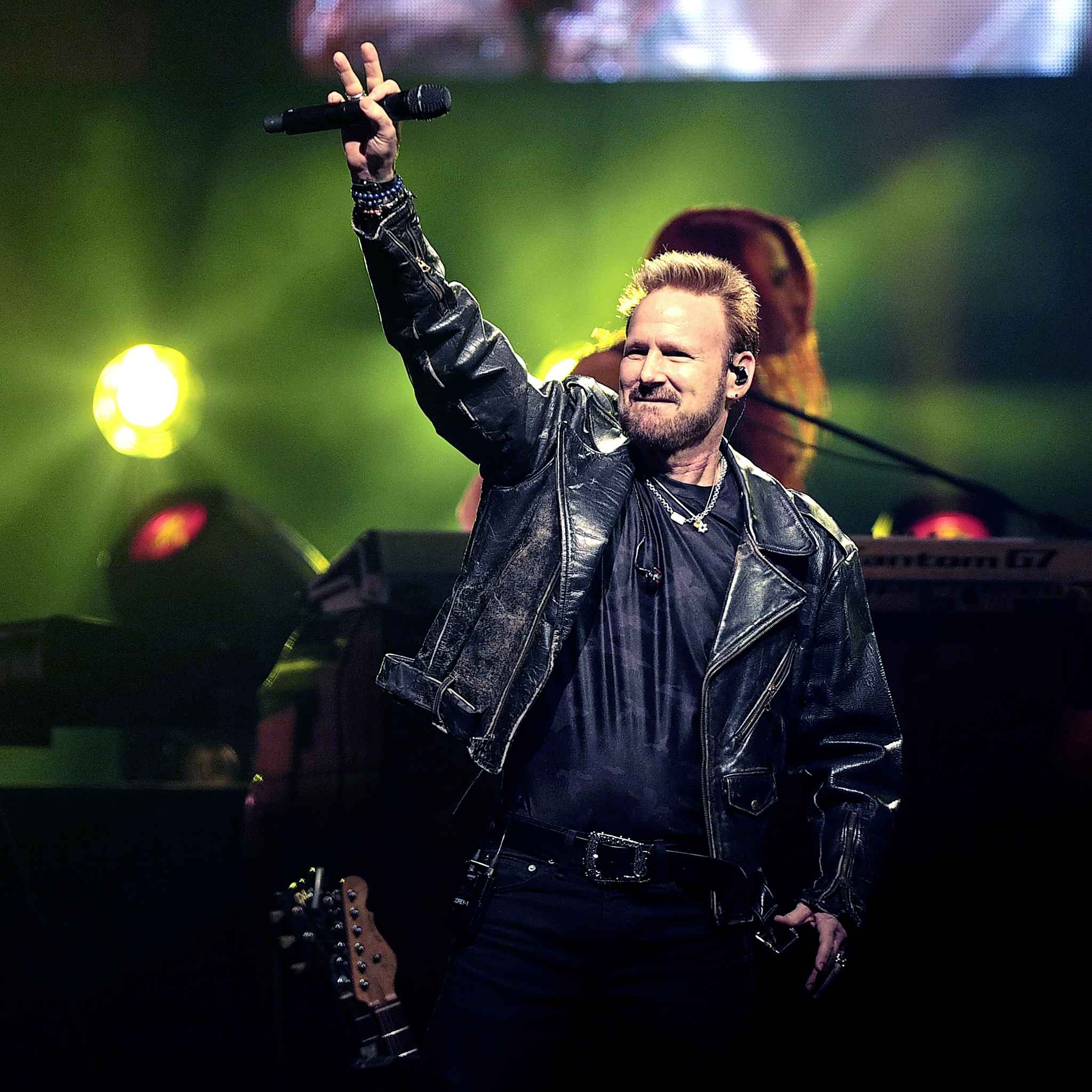 Corey Hart, Hit-filled trip, Audience experience, Winnipeg Free Press, 2050x2050 HD Phone