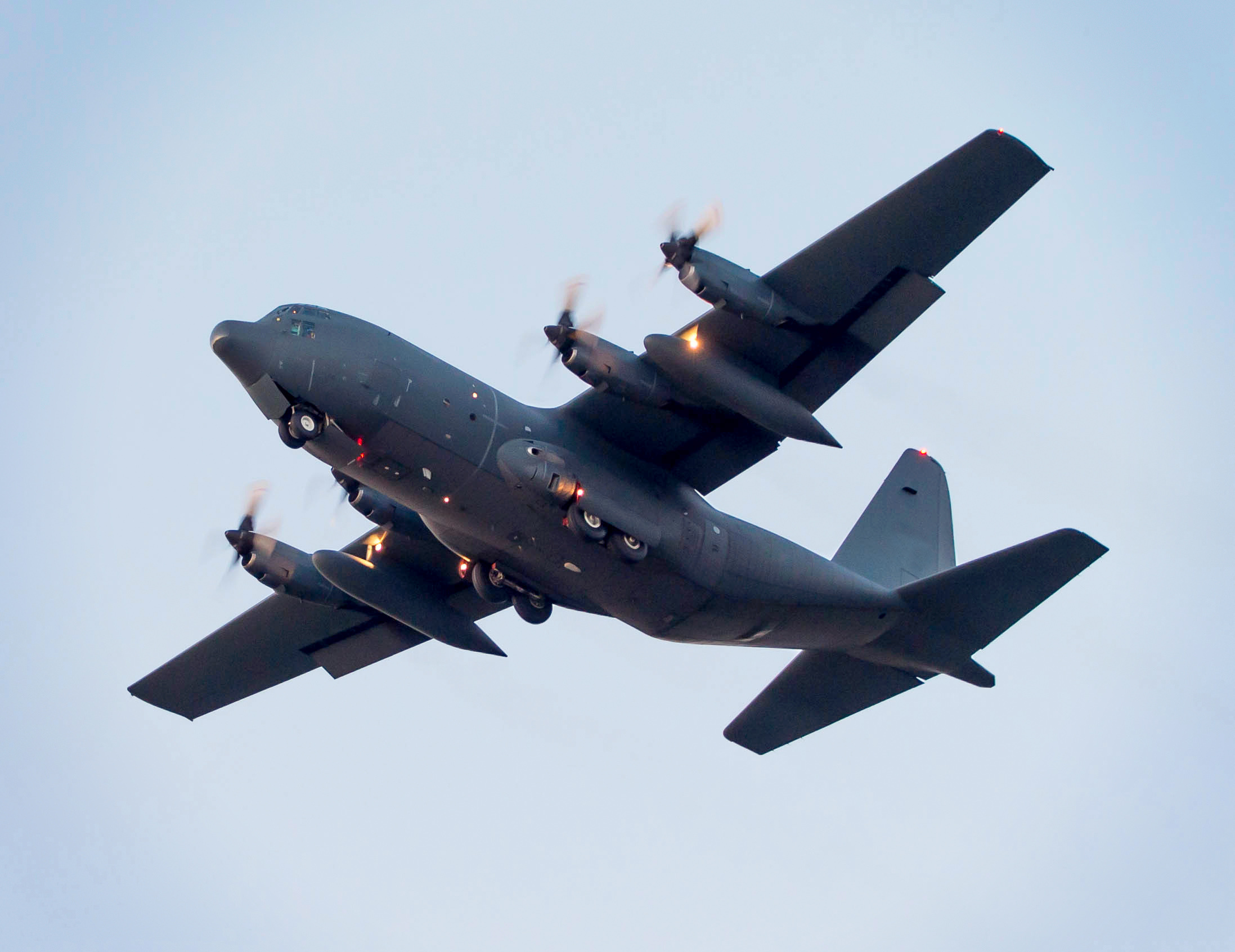 Lockheed C-130 Hercules, Versatile aviator, Air mobility, Herculean power, 2200x1700 HD Desktop