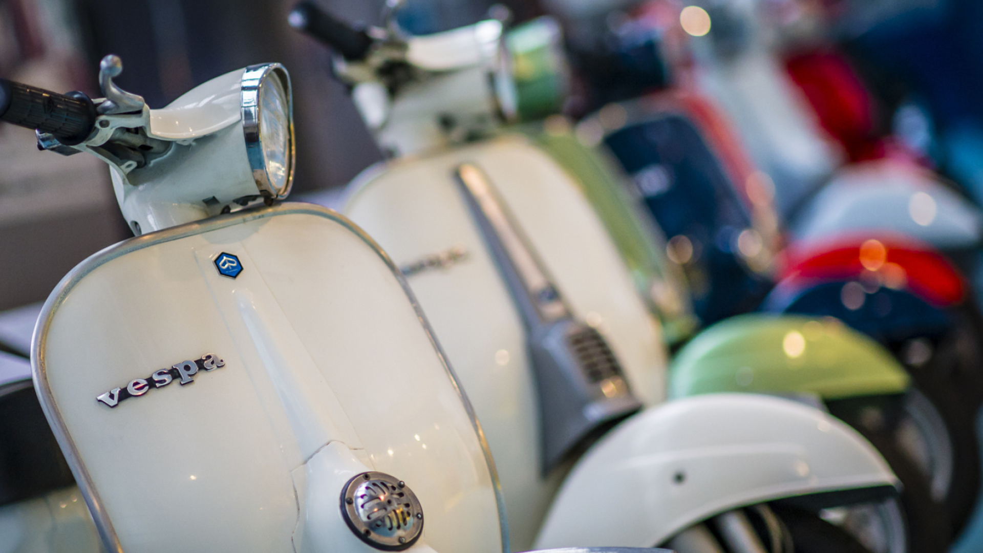 Vespa, Piaggio Vespa car, Shooters, Auto enthusiasts, 1920x1080 Full HD Desktop