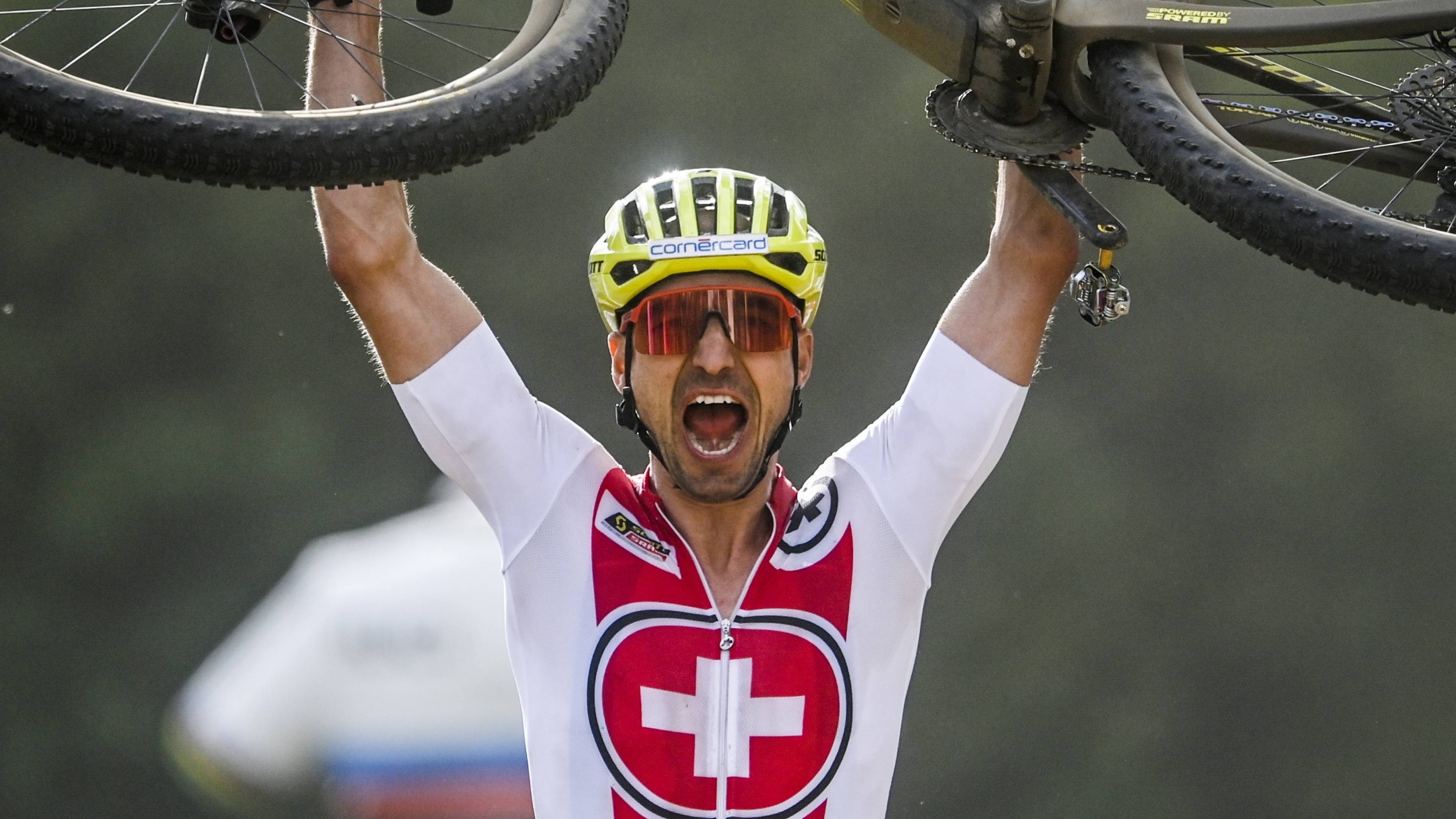 Nino Schurter, Mountainbiker schurter wint, Prachtig duel met, Mountainbiker schurter wint, 3840x2160 4K Desktop