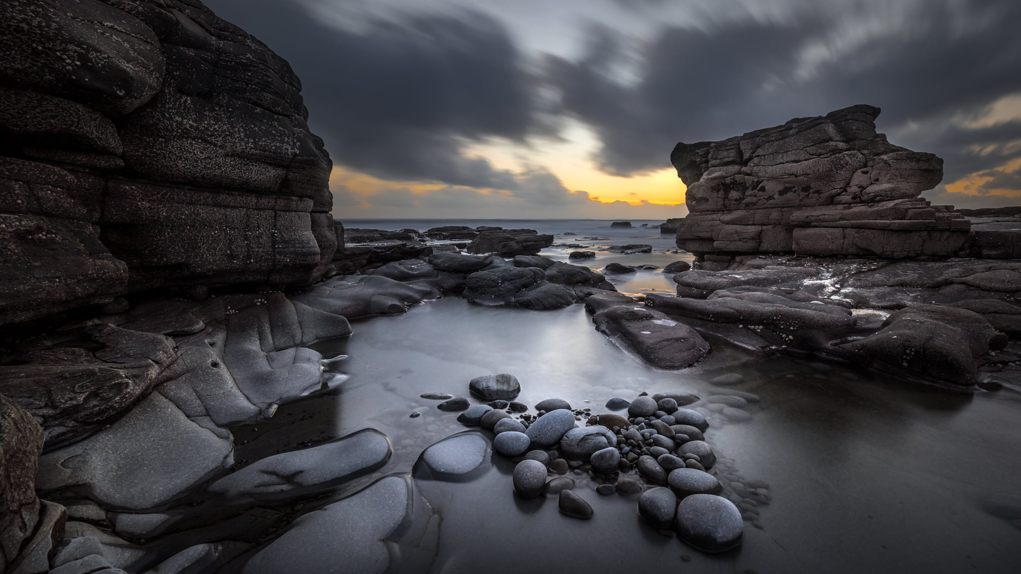 Northern Ireland, Golden hour serenity, Liscannor seashore, Stunning wallpaper, 2050x1160 HD Desktop