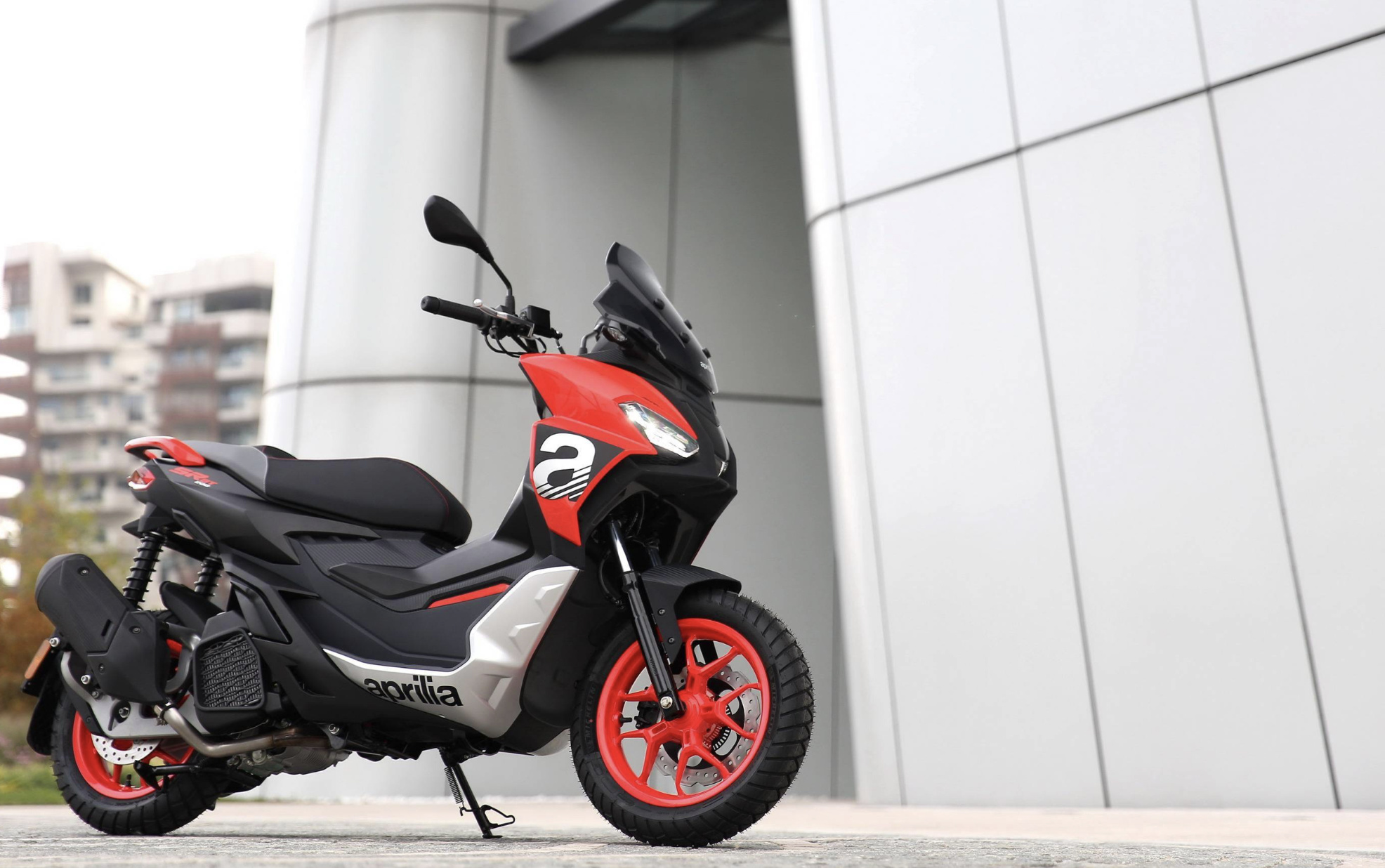 Aprilia SR-GT 200, RM20k price, Affordable scooter, Bike enthusiasts, 1980x1240 HD Desktop